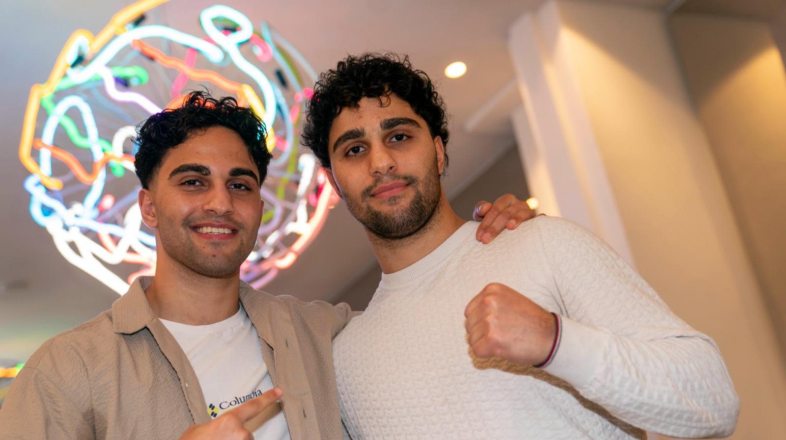 Her ses Sebastian Terteryan (t.h.) sammen med sin bror Nikolai.