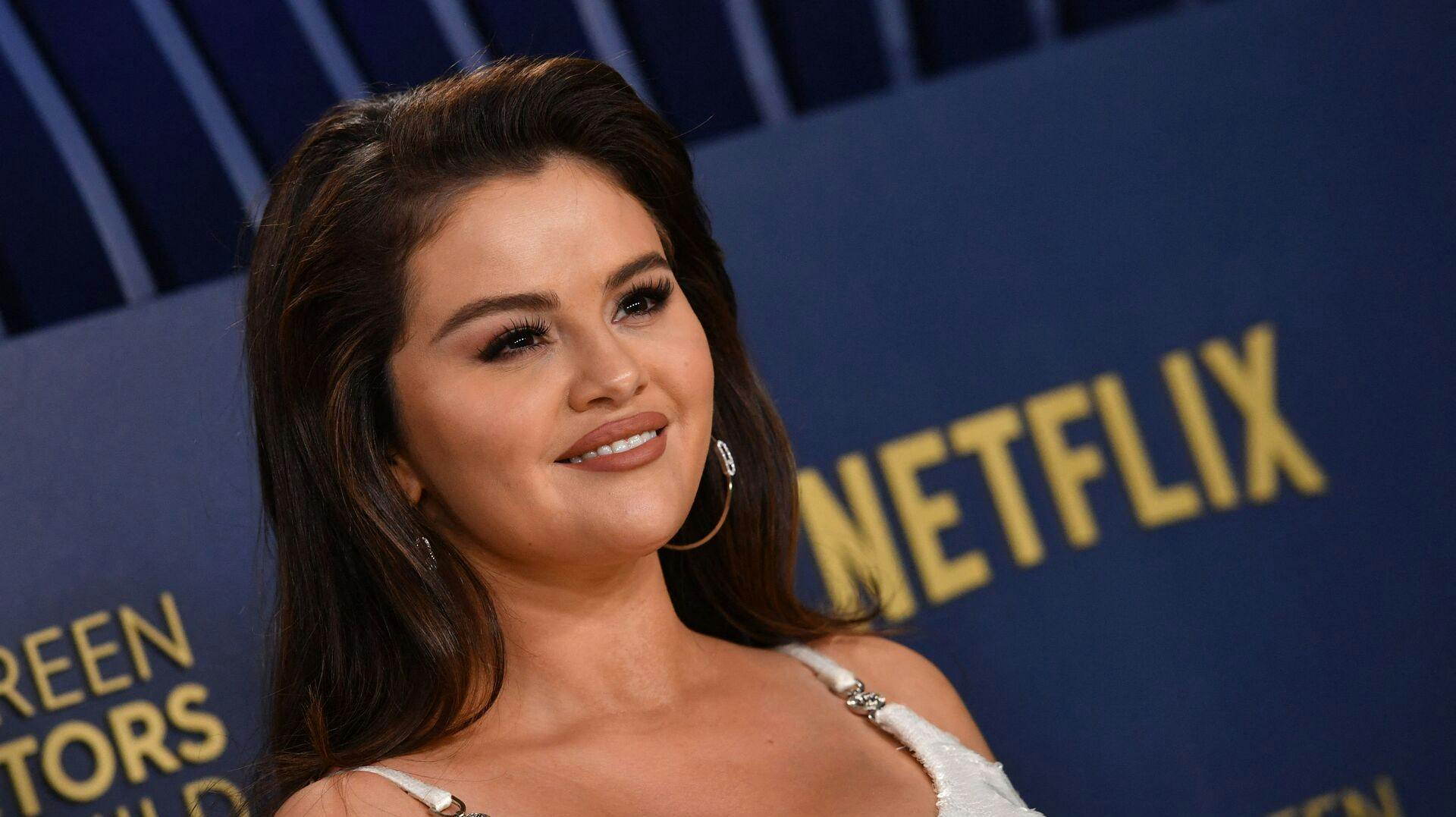 US actress Selena Gomez arrives for the 30th Annual Screen Actors Guild awards at the Shrine Auditorium in Los Angeles, February 24, 2024. (Photo by Valerie Macon / AFP)
