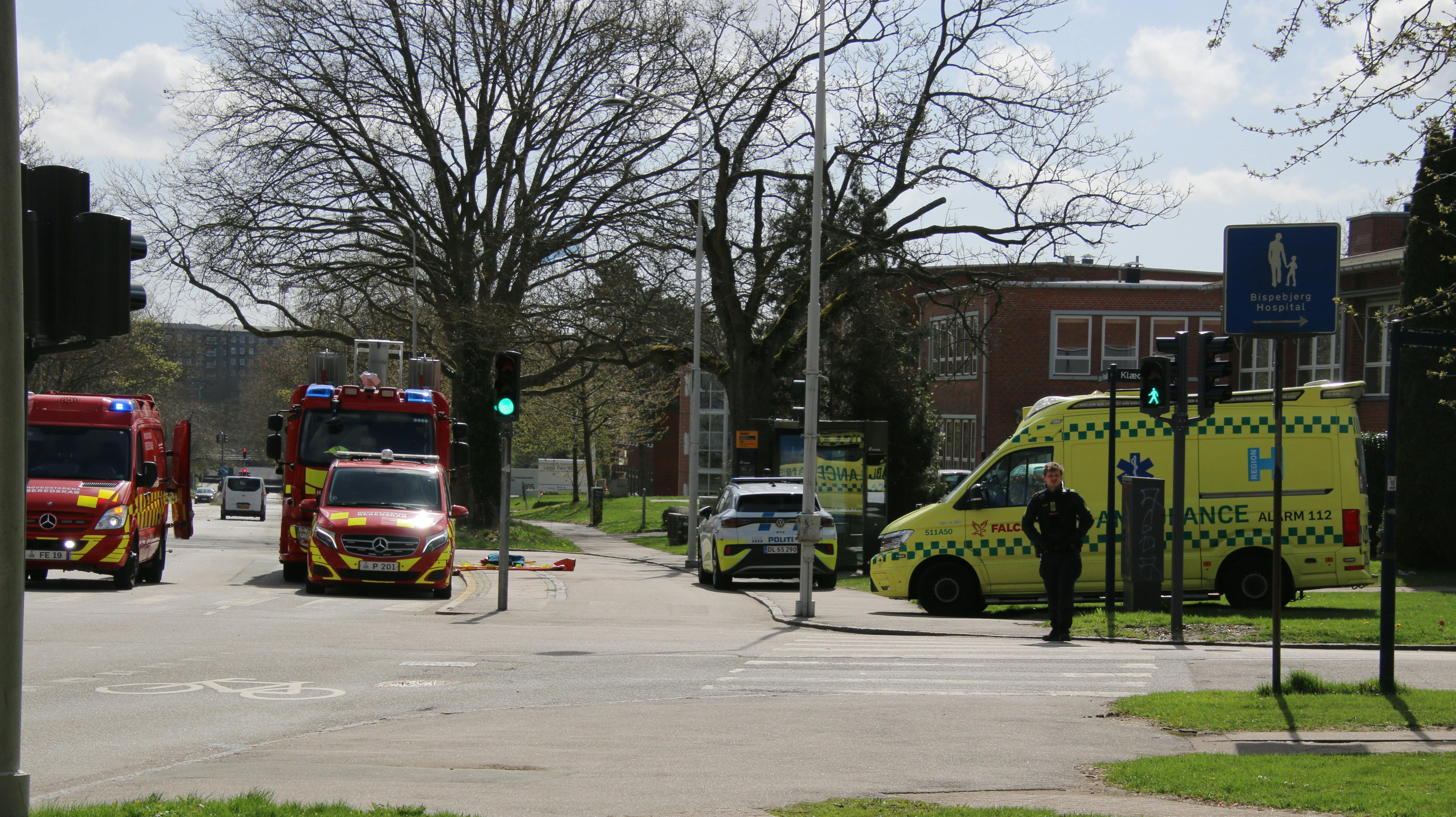 Politiet forventer, at de er færdige om "kort tid", lyder det. 