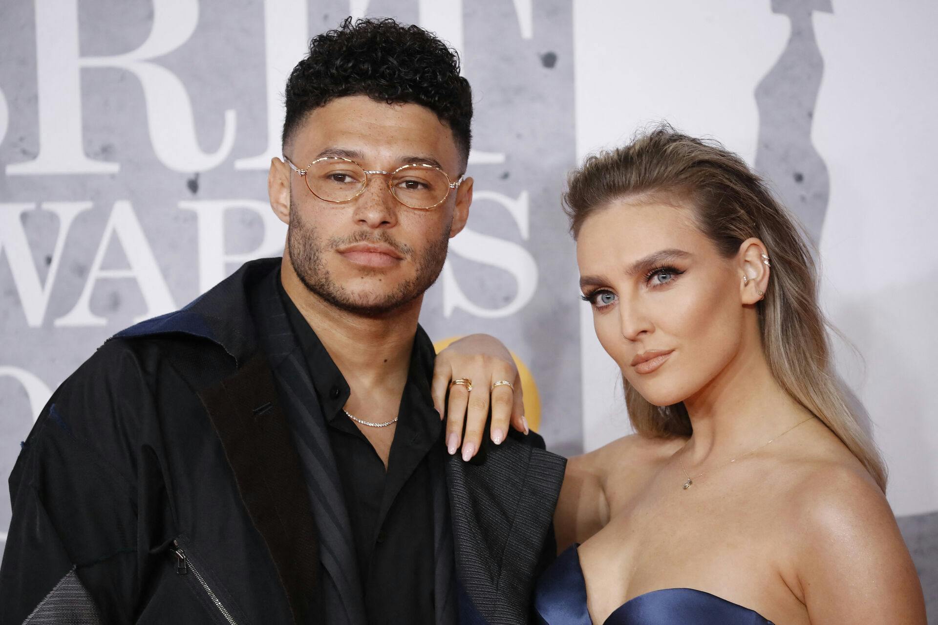 Alex Oxlade-Chamberlain og Perrie Edwards har været sammen i otte år, blev forlovet i 2022 og blev forældre i 2021. Men alligevel har stjerneparret aldrig boet med hinanden.