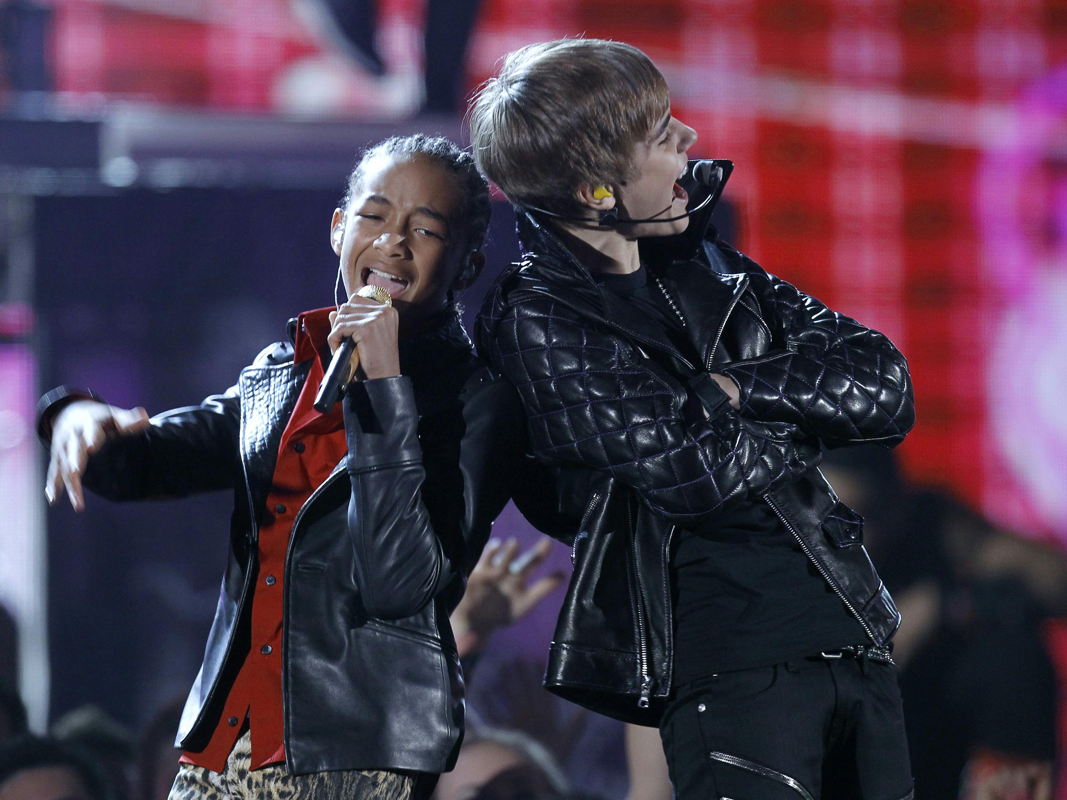 Jaden Smith (L) and Justin Bieber perform "Never Say Never" at the 53rd annual Grammy Awards in Los Angeles, California February 13, 2011. REUTERS/Lucy Nicholson (UNITED STATES - Tags: ENTERTAINMENT) (GRAMMYS-SHOW)