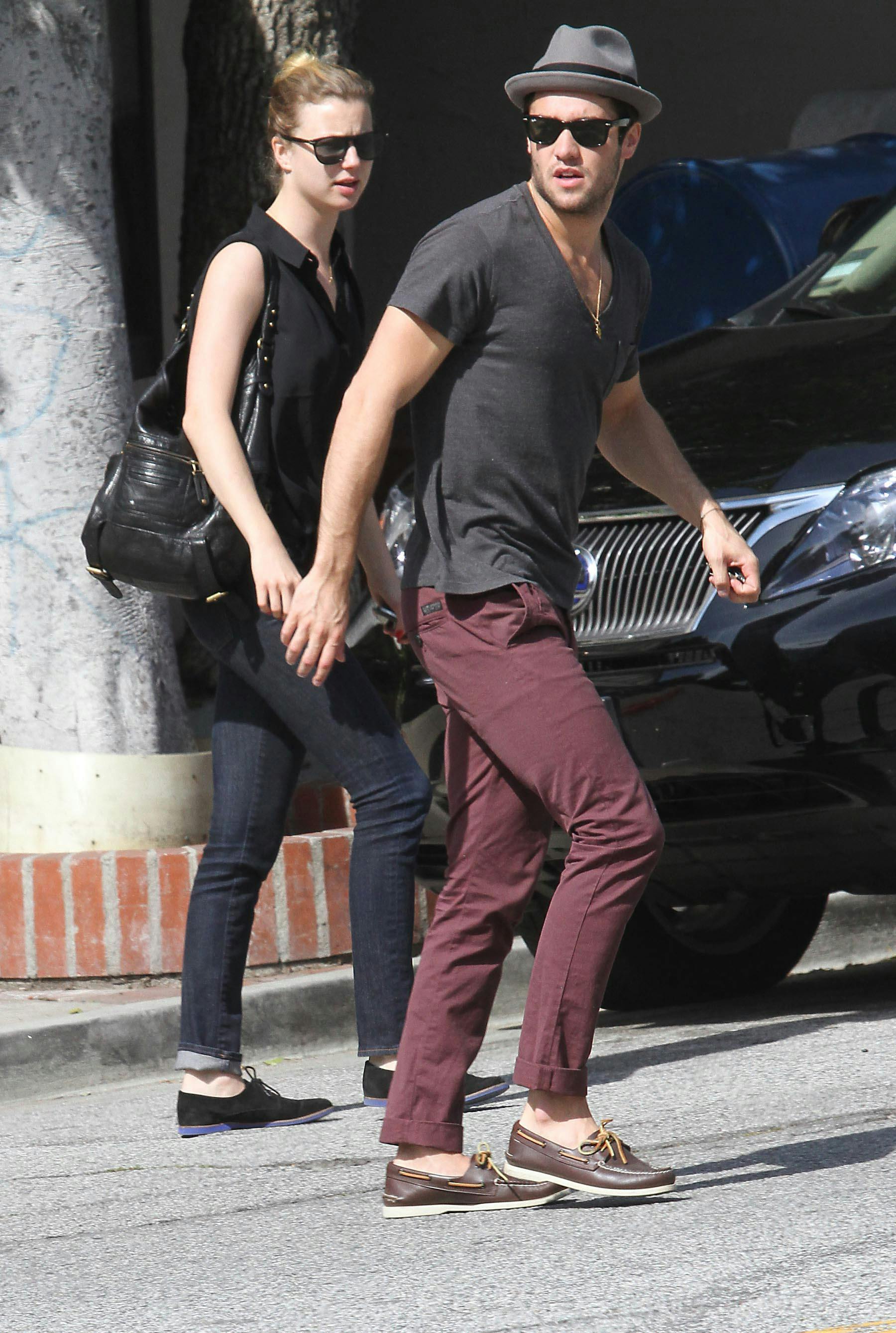 Emily Van Camp og Josh Bowman har dannet par siden begyndelsen af 2012.