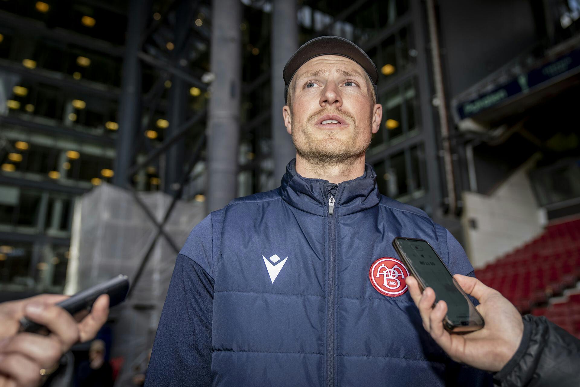 Oscar Hiljemark bliver ny cheftræner for Elfsborg, som har købt svenskeren i AaB.