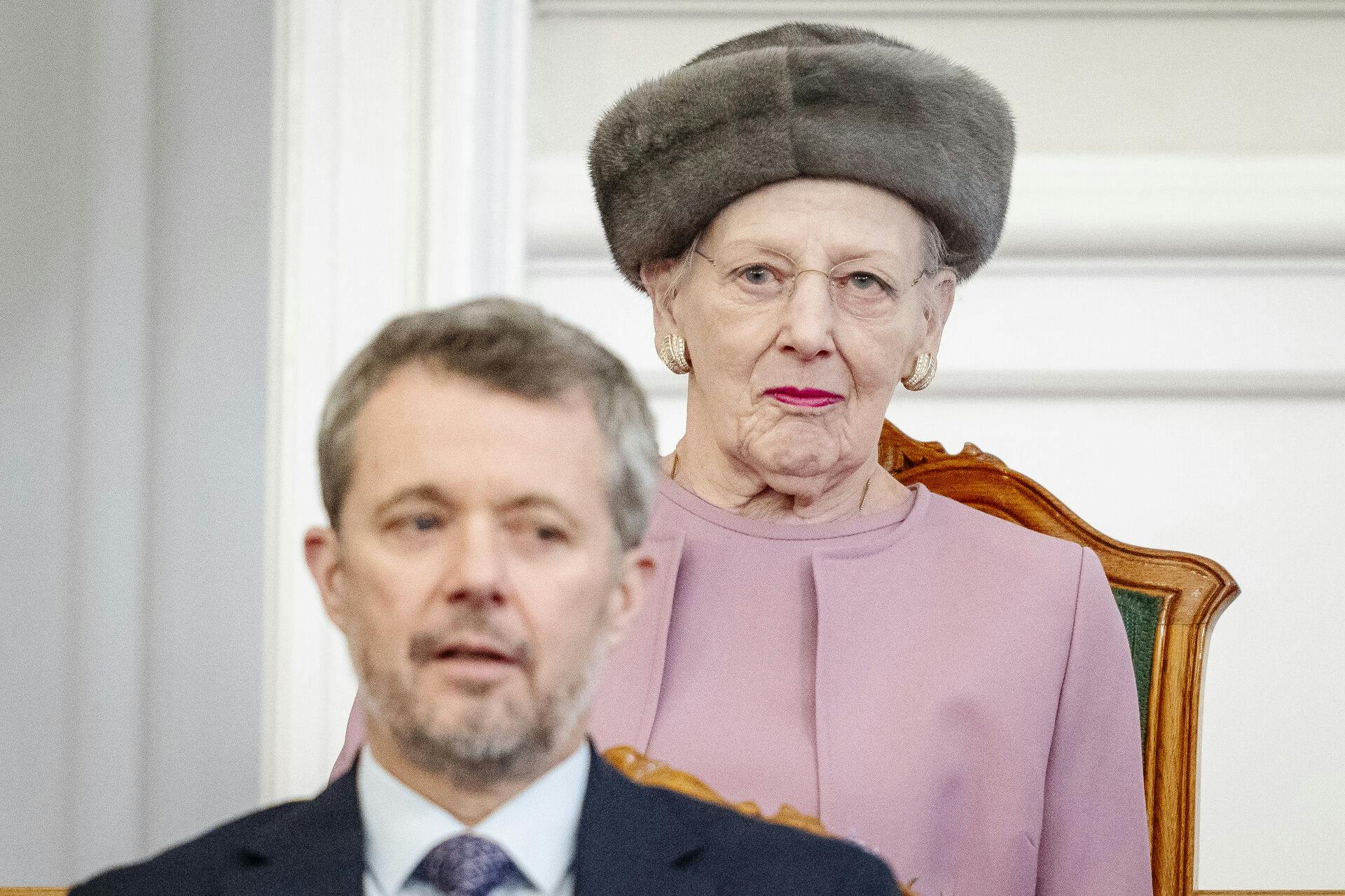 Dronning Margrethes fødselsdag rammes som følge af branden på Børsen.