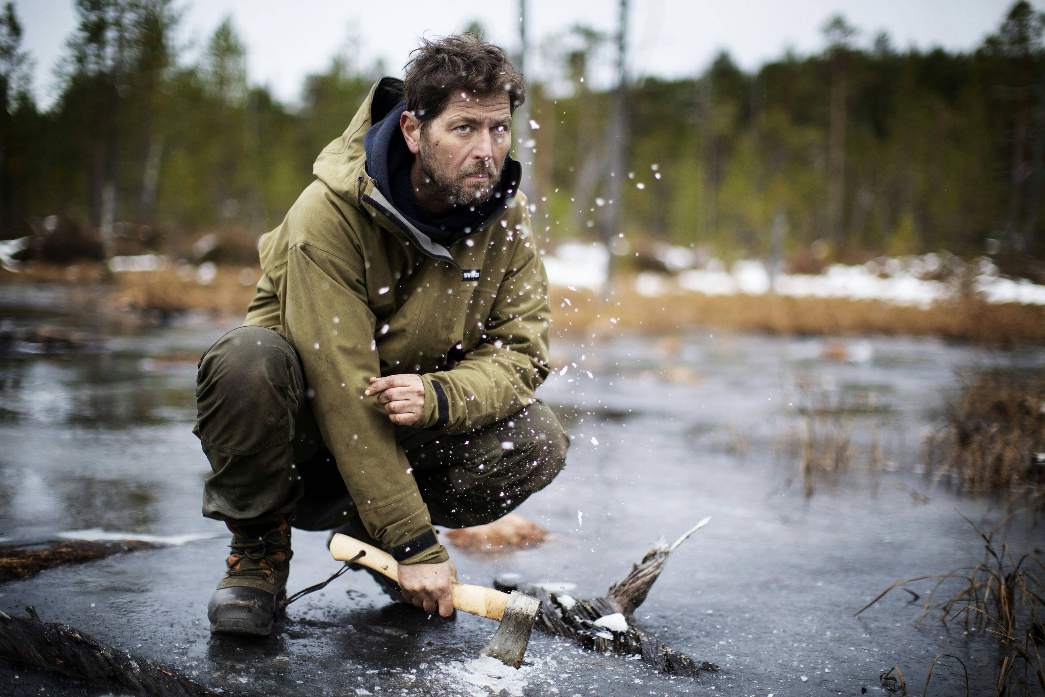 Claus Ballisager nåede både diarré med forhøjet puls, et grumt maveonde og svære smerter i foden. Alligevel holdt han 49 dage i den finske vildmark, indtil produktionen måtte lukke.