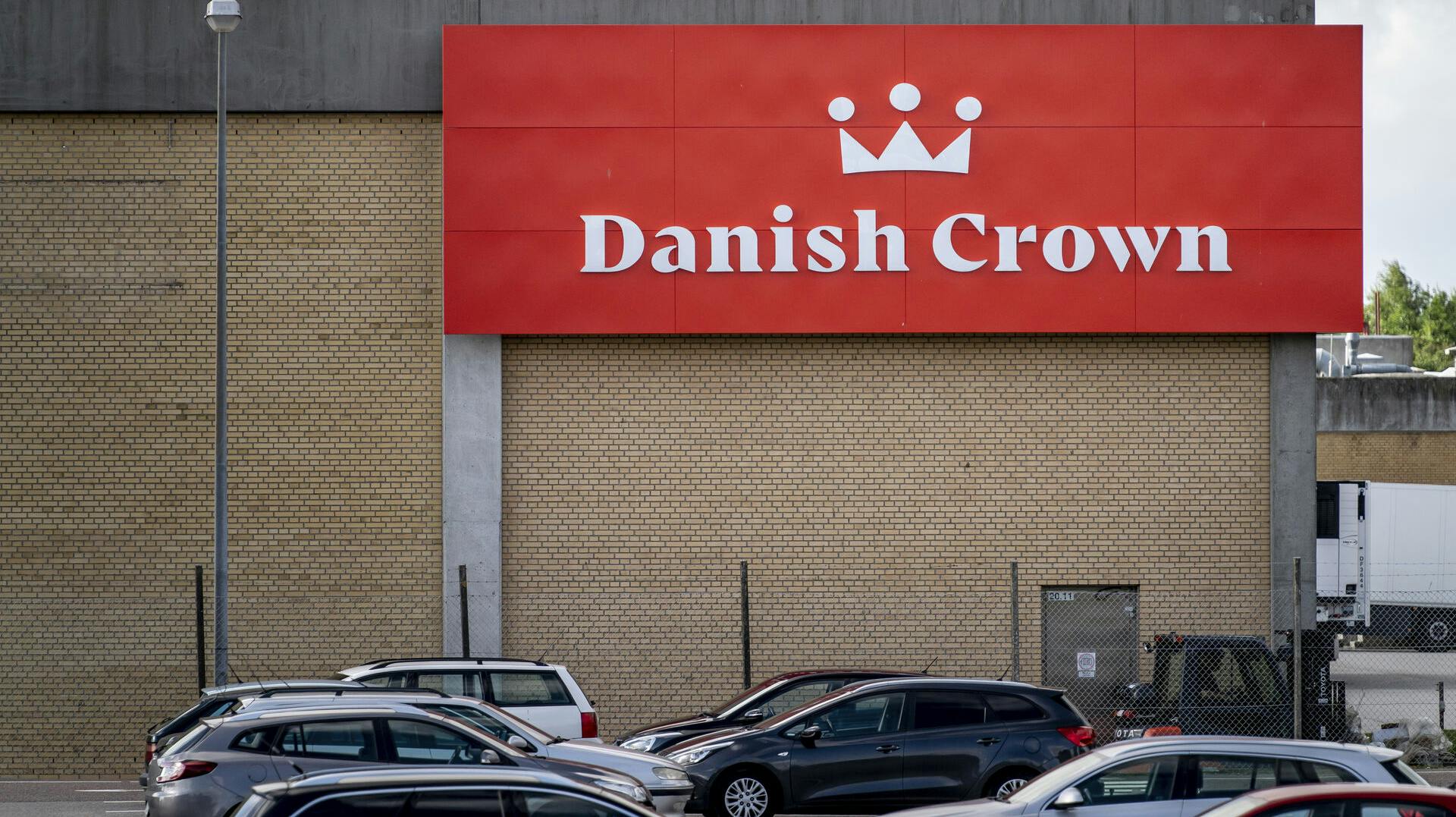 Danish Crown har valgt at lukke sit slagteri i Ringsted, hvilket betyder at 1200 stillinger nedlægges.