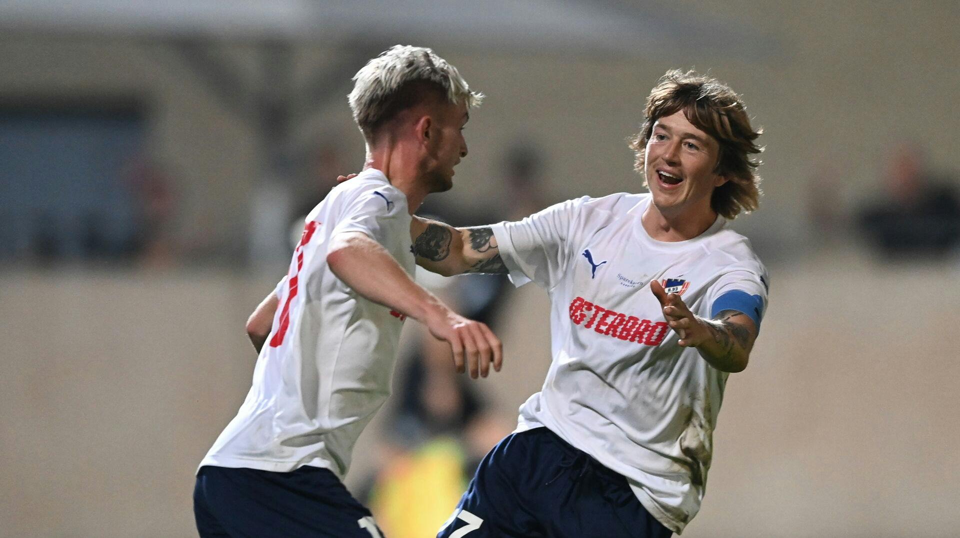 B.93's Nicolaj Thomsen (th) har været åben om, at han ikke vil være tiden med sin lille søn foruden. Derfor går han snart på barsel. 