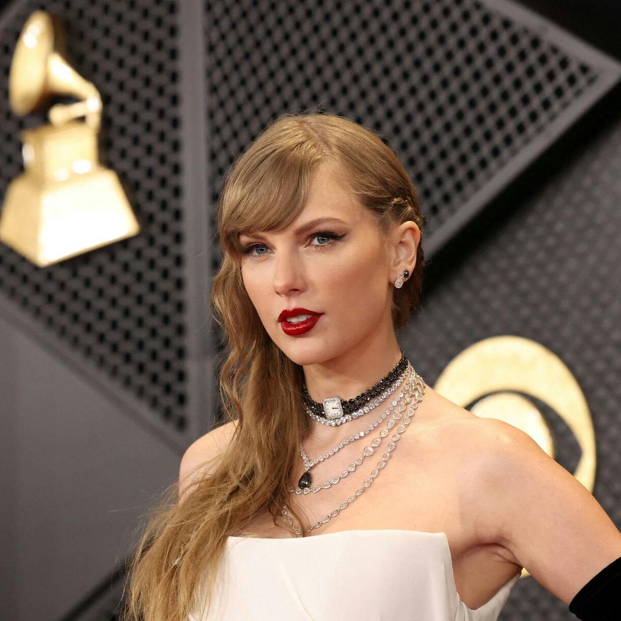 Taylor Swift har i dag udgivet sit 11. album.