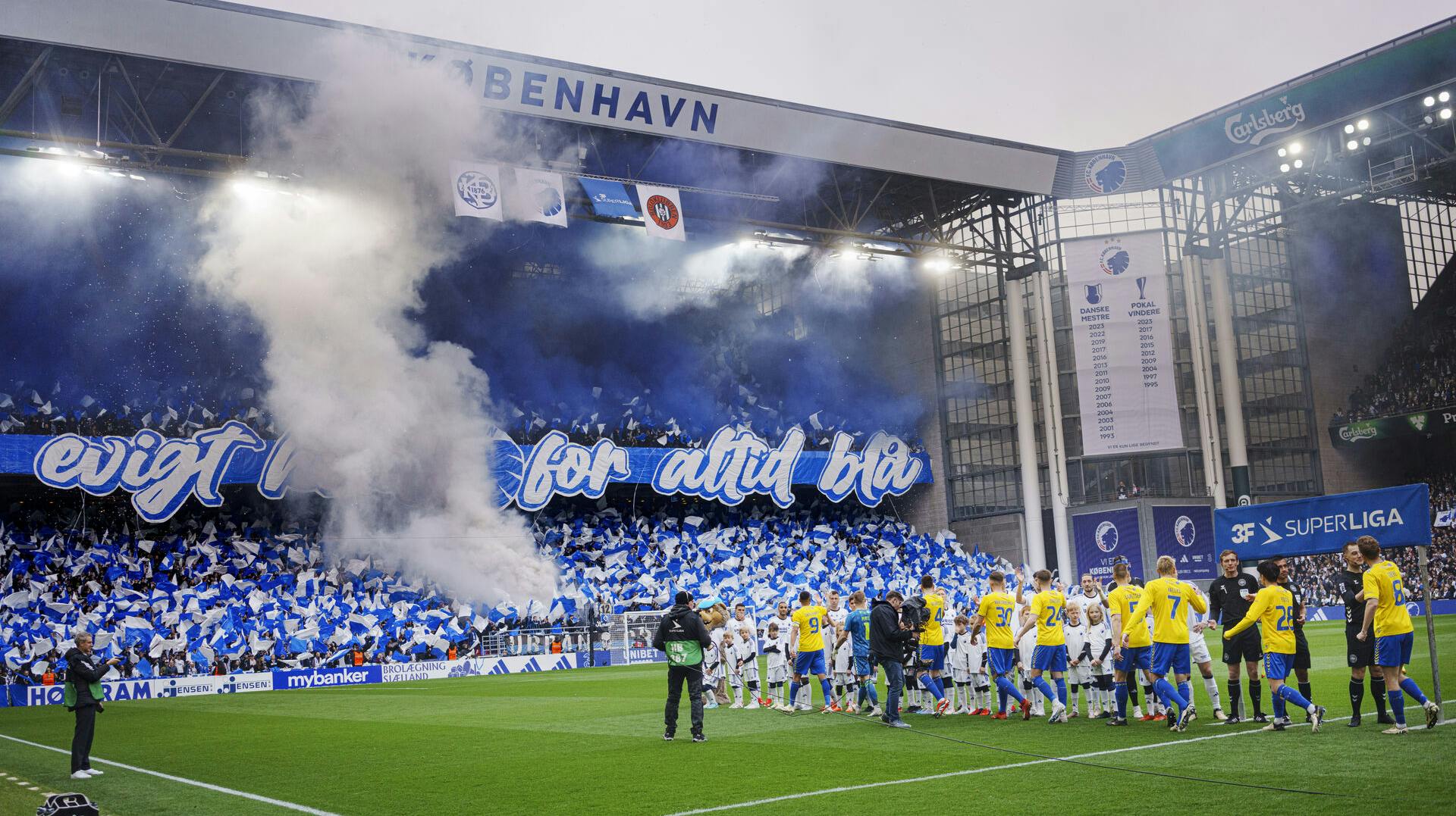 Løverne bliver ikke hjemløse lige foreløbig. 