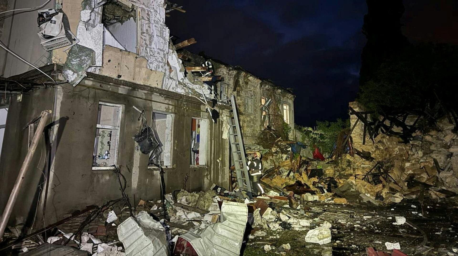 Ødelagte bygninger i kølvandet på angrebet 23. april, 2024.&nbsp;
