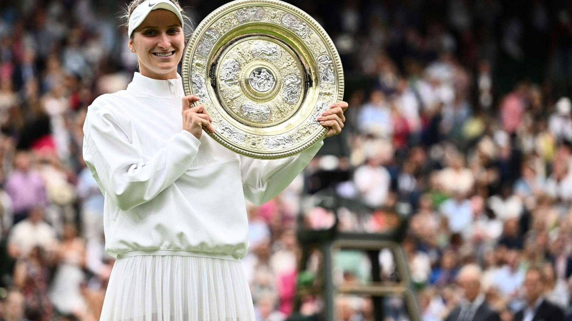 Vondroušová skrev historie, da hun i sommer vandt Wimbledon som useedet i turneringen.&nbsp;