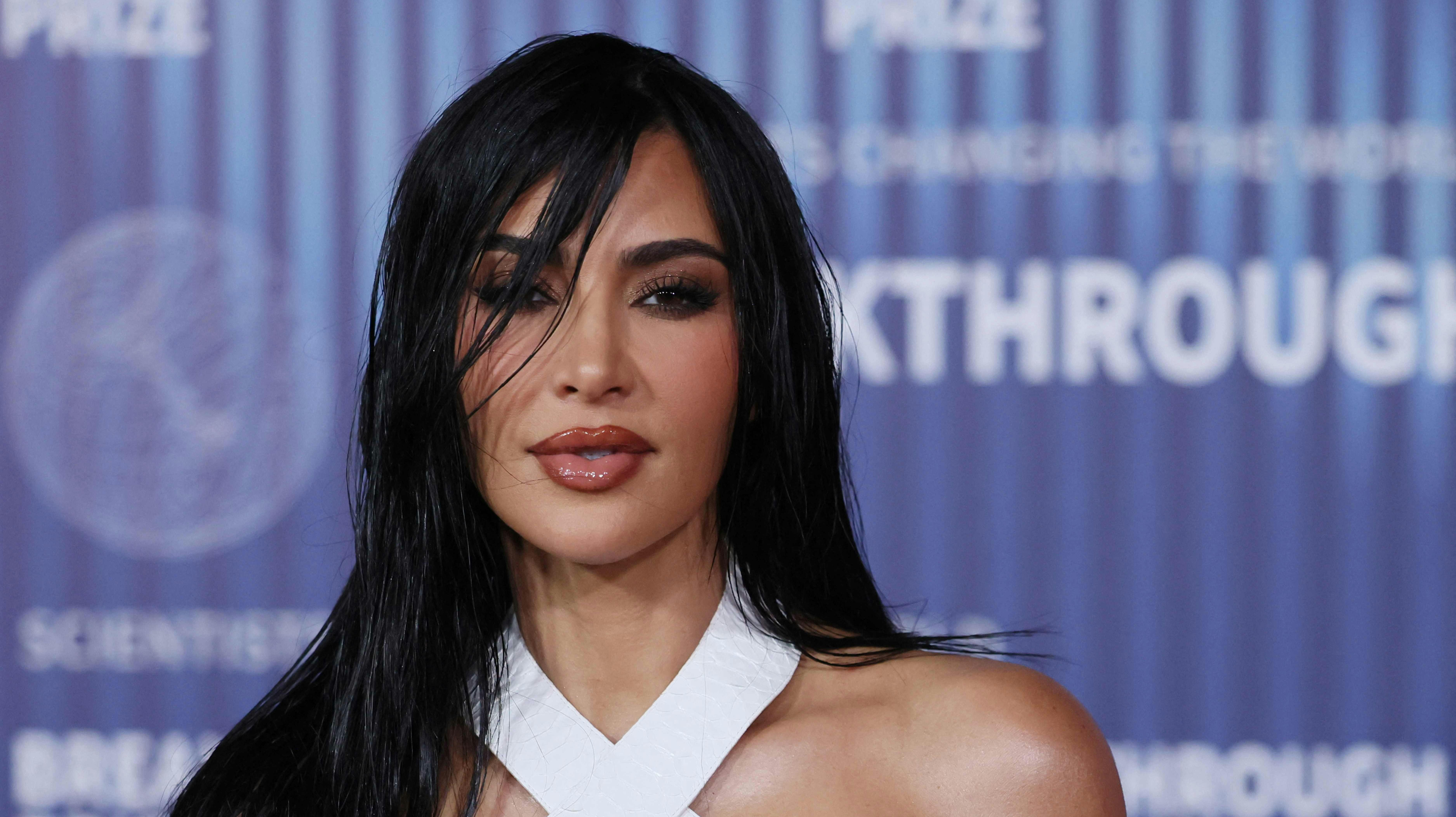 Kim Kardashian, 43, har mange sære vaner, afslører hun over for talkshowvært Jimmy Kimmel. 