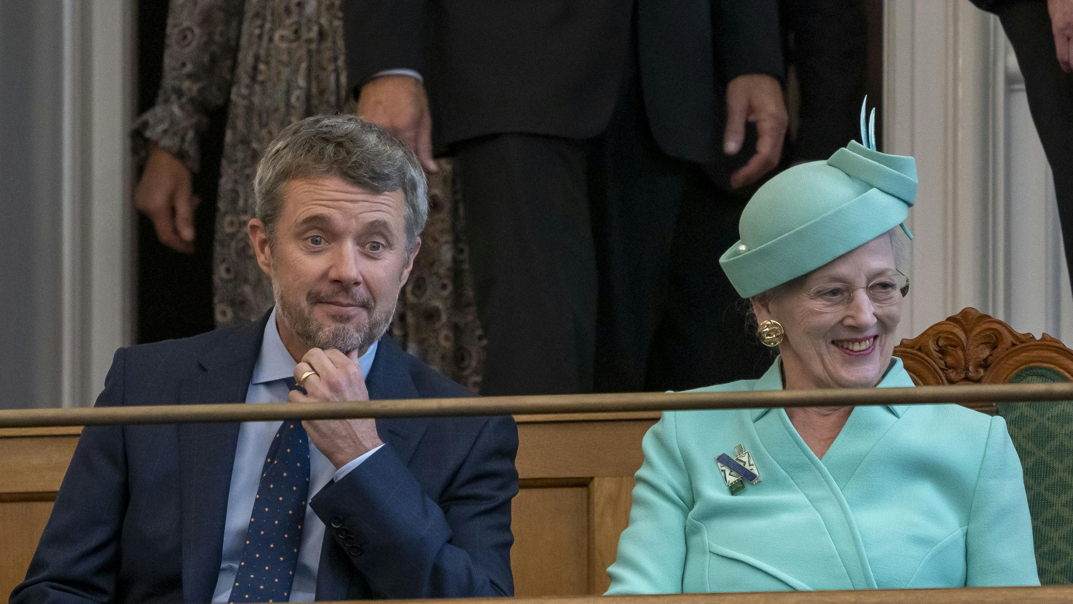 Dronning Margrethe har givet sin søn, 55-årige kong Frederik, sin svinedyre Bentley.