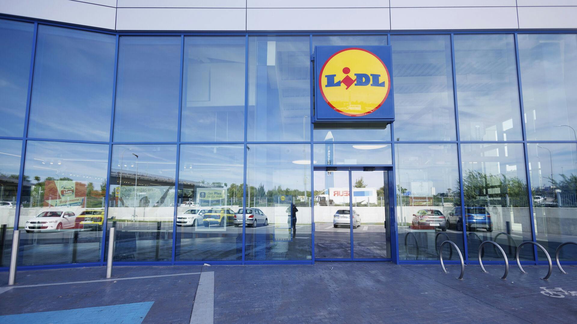 I Brandenburg og Berlin fandt flere Lidl-medarbejdere torsdag i alt 100 kilo kokain i banankasser.