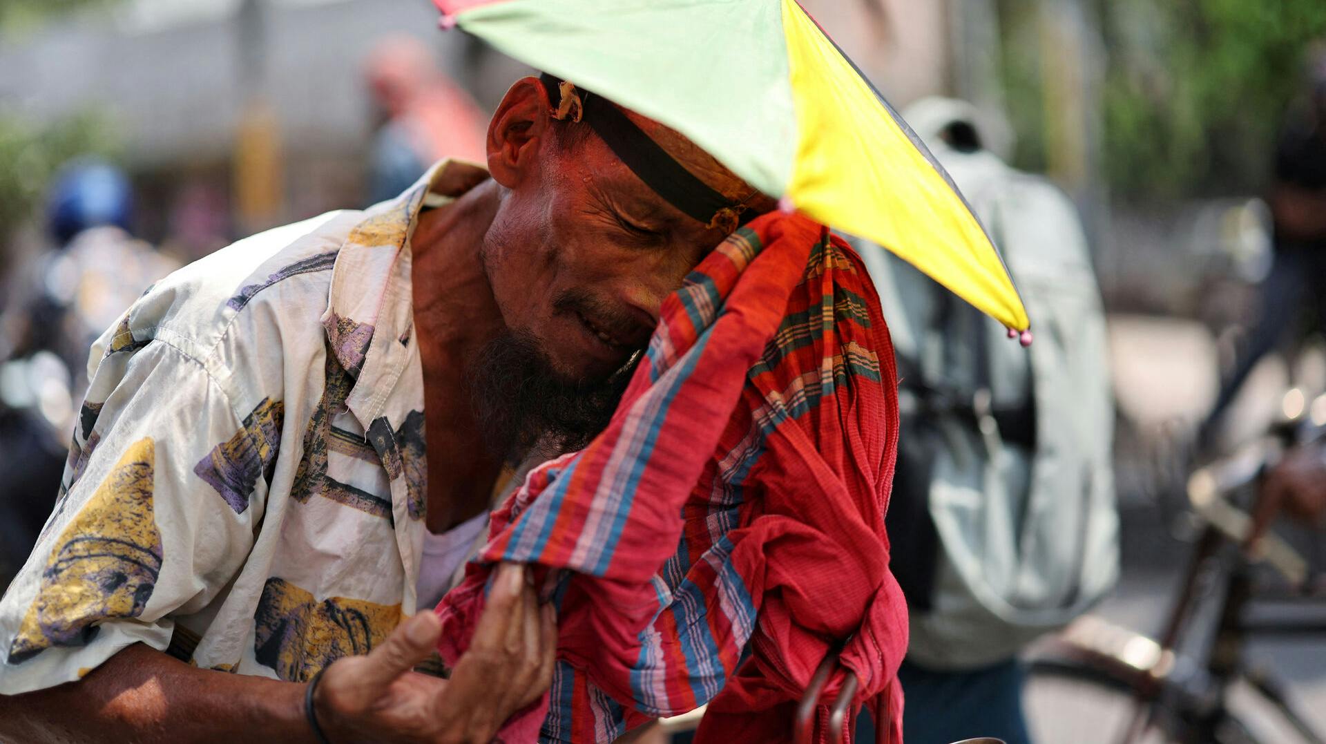 En historisk hedebølge finder sted i Bangladesh i disse dage. Søndag er hedebølgen gået ind i sin 29. dag. Den hidtidige rekord fra 2019 lød på 23 dage.
