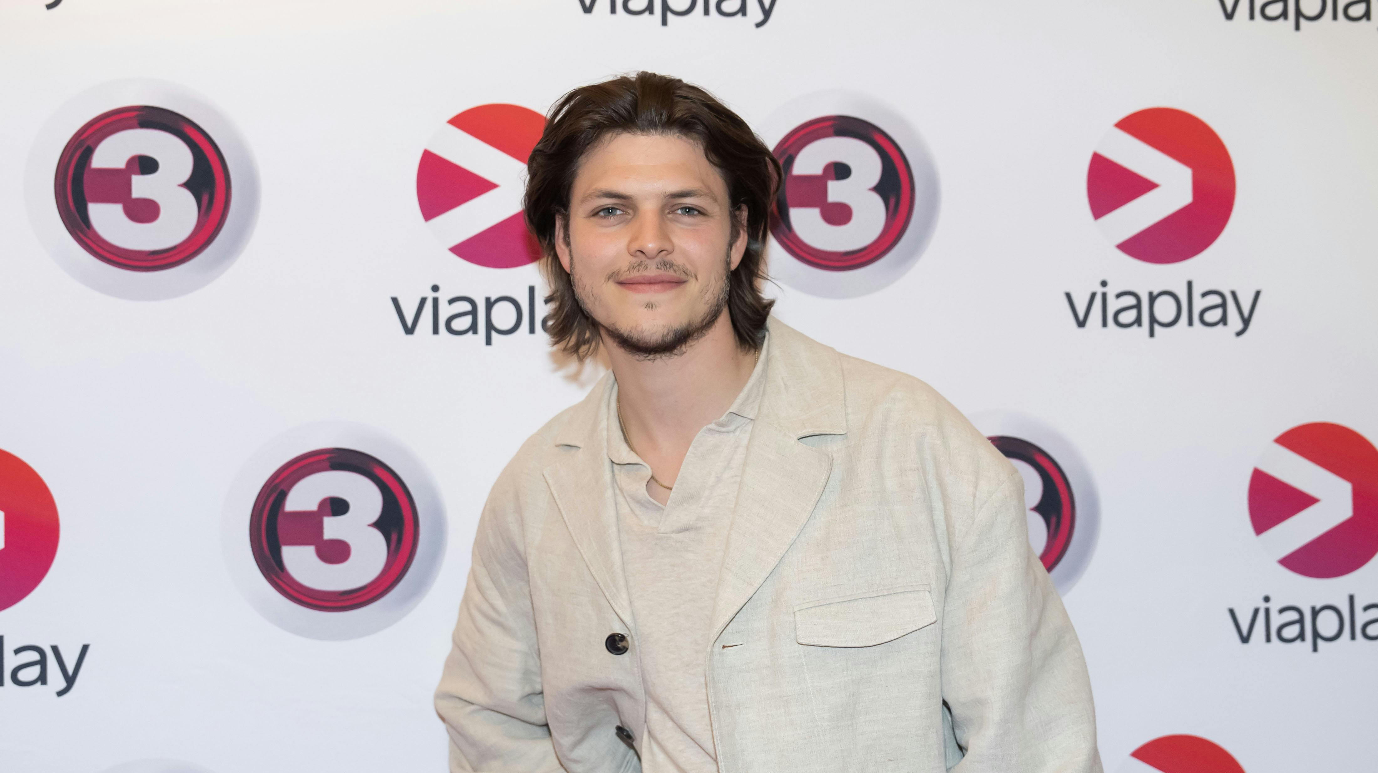 Alex Høgh Andersen til premieren på serien "Kald mig far".