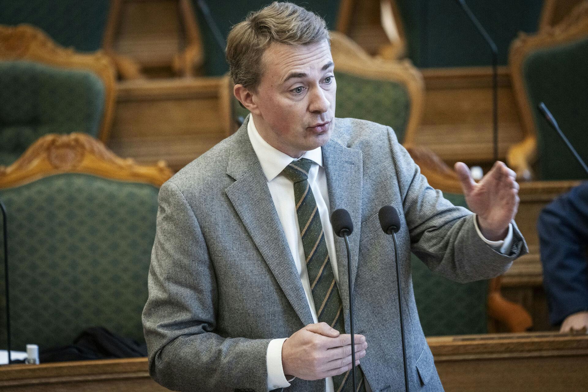 Morten Messerschmidt(DF). Møde i Folketingssalen på Christiansborg med statsministerens spørgetime tirsdag den 28. november 2023.