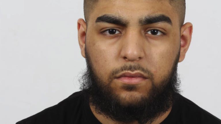 Politiet beder offentligheden om hjælp til at finde den 23-årige mand.