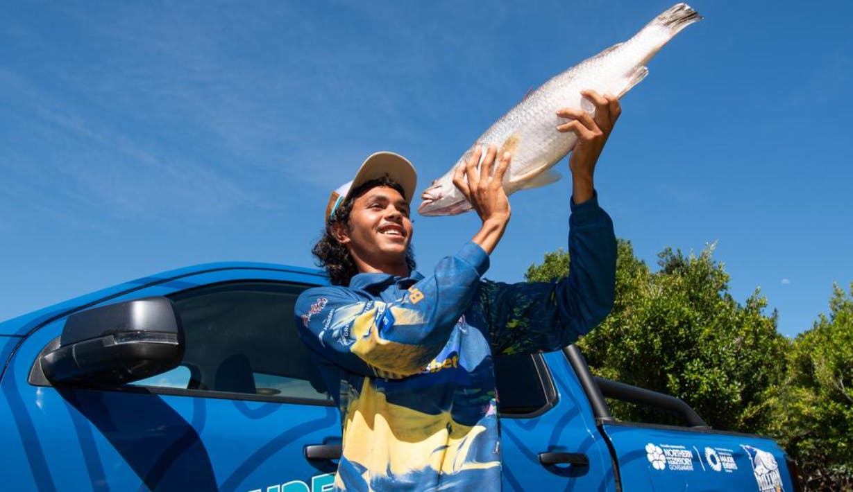 Den 19-årige Keegan Payne fik en ganske særlig fisk på krogen, da han forleden fiskede i den såkaldte Katherine River, der ligger syd for Darwin.