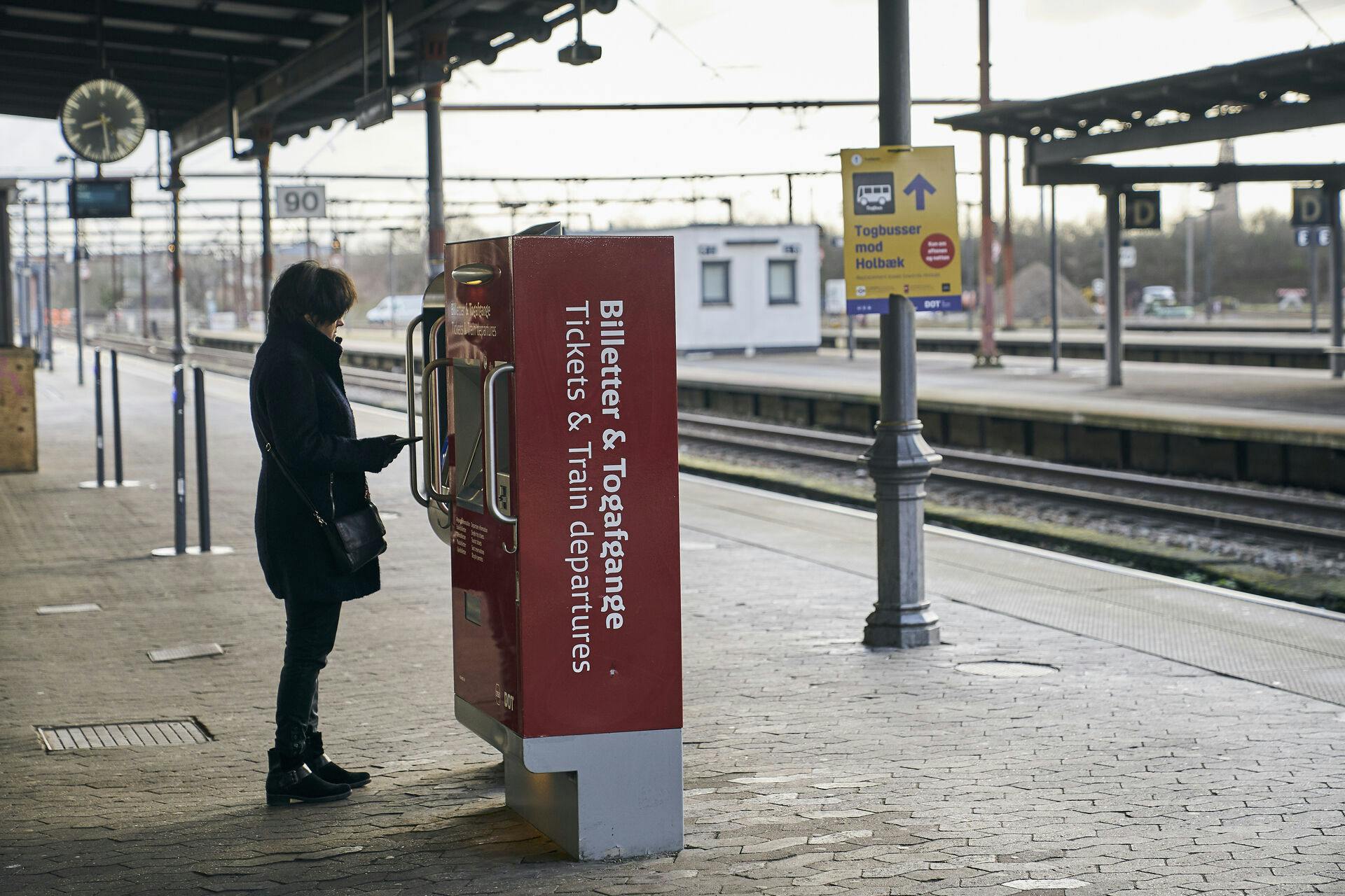 Tirsdagen bød på flere episoder i Roskilde, hvor en mandsperson blottede sig for tilfældige mennesker. Den ene episode fandt sted på Roskilde Station.