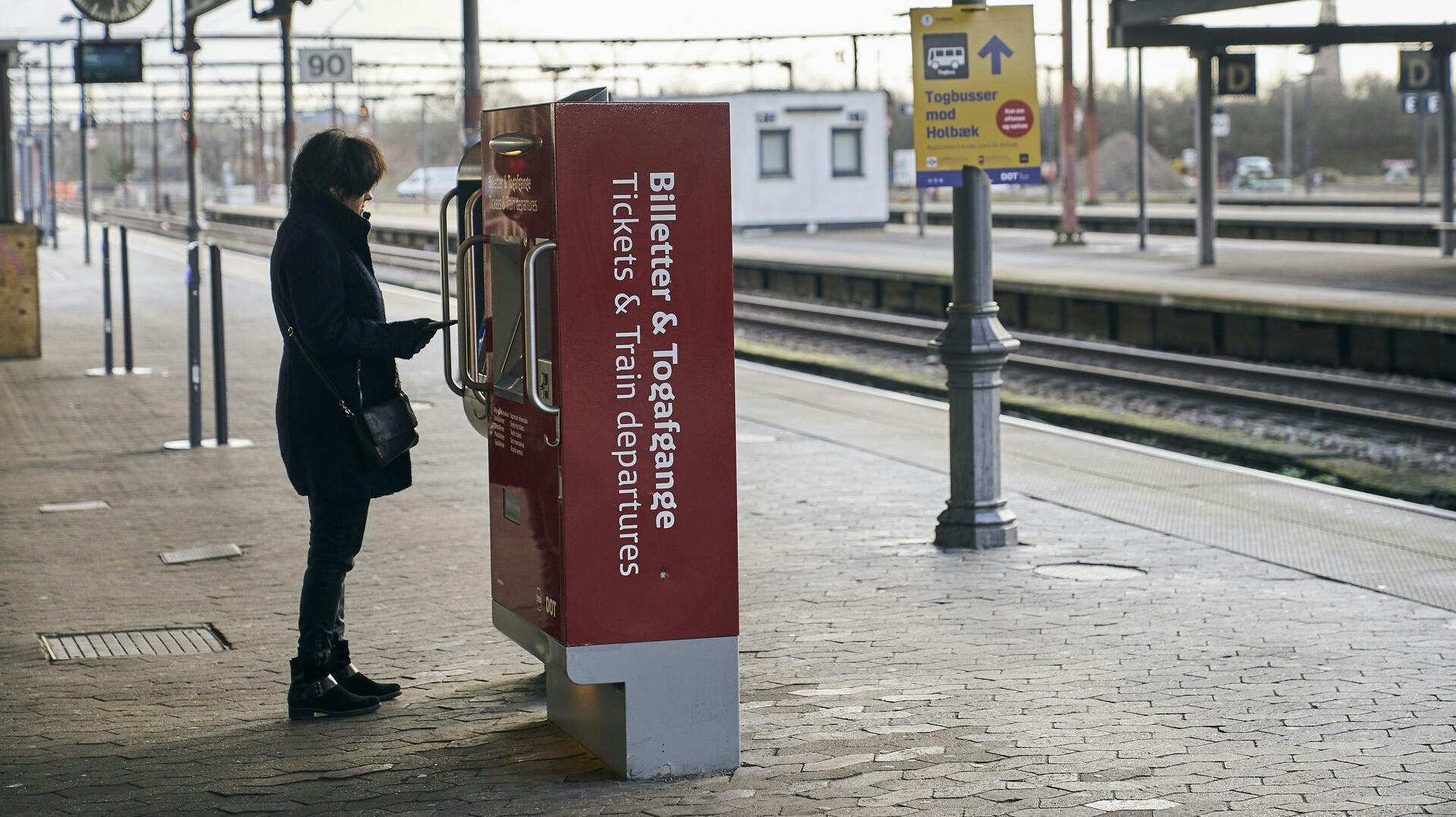 Tirsdagen bød på flere episoder i Roskilde, hvor en mandsperson blottede sig for tilfældige mennesker. Den ene episode fandt sted på Roskilde Station.