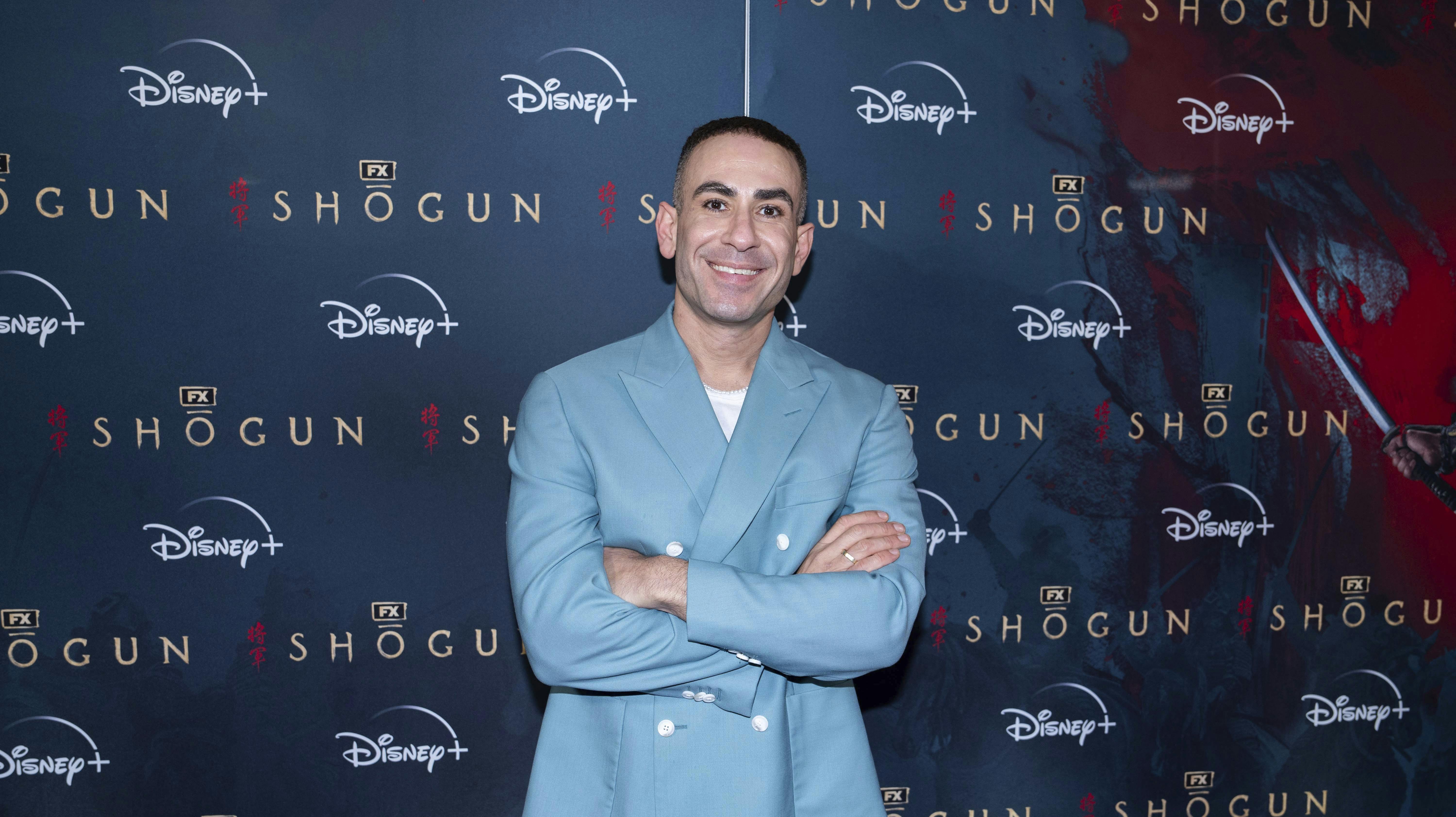 Abdel Aziz Mahmoud, 40, kan nu nydes på både lyd og billeder.