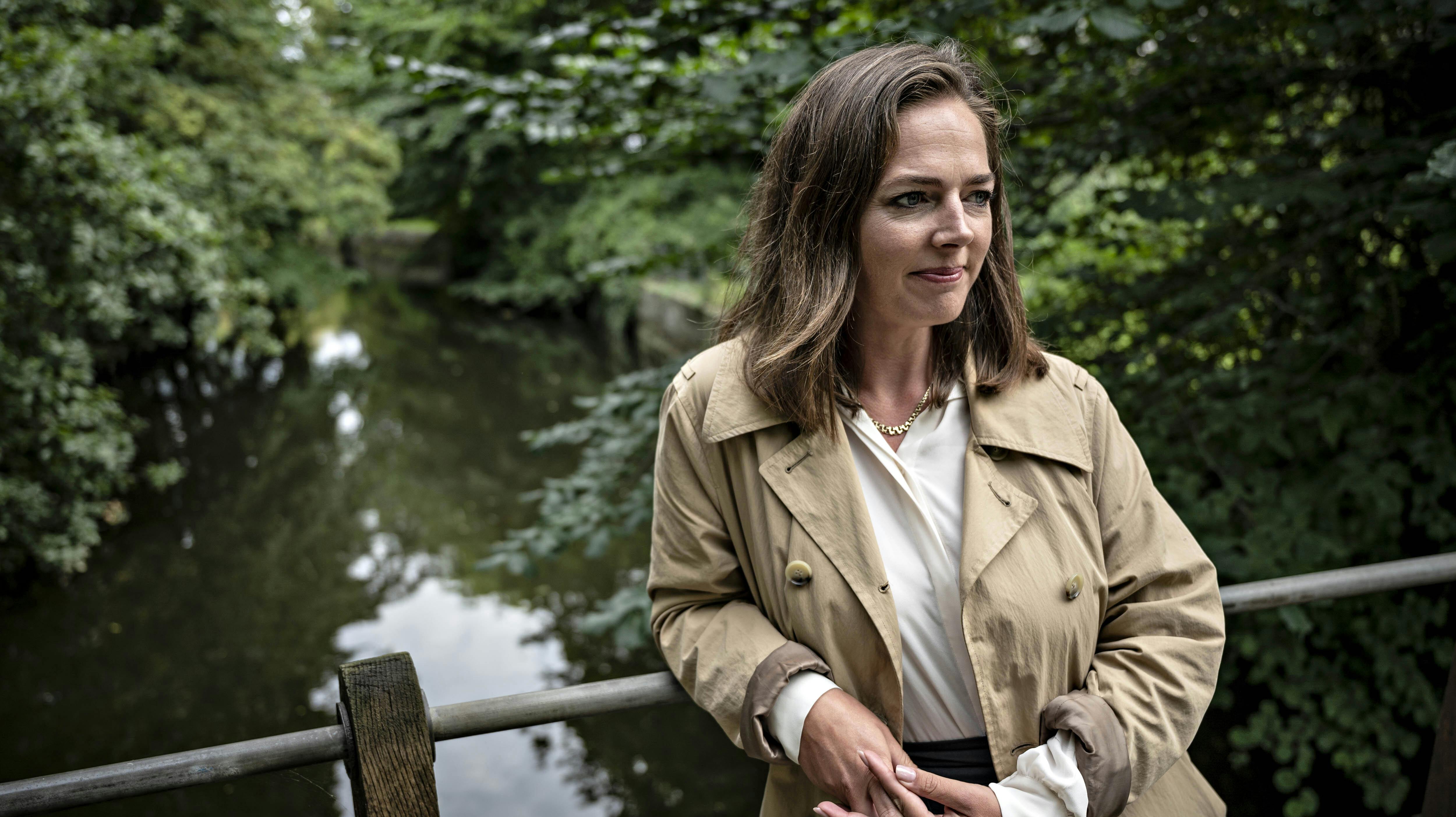 Chefredaktør Marchen Neel Gjertsen fotograferet i Odense, hvor hun boede i sin barn- og ungdom. Foto: Michael Bager