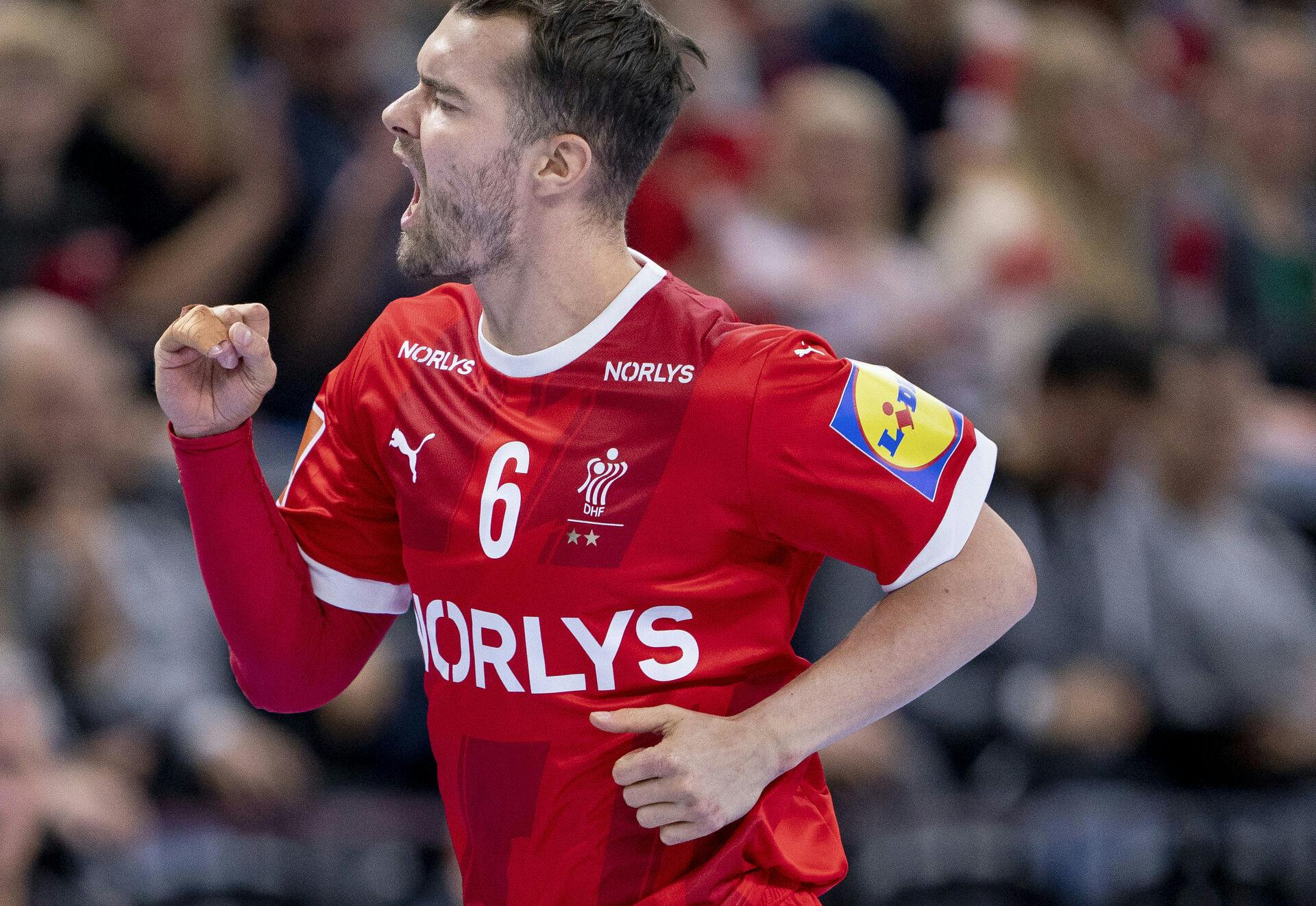 Casper U. Mortensen under herrehåndboldlandskampen i Euro Cup mellem Danmark og Spanien i Royal Arena i København onsdag den 12. oktober 2022.