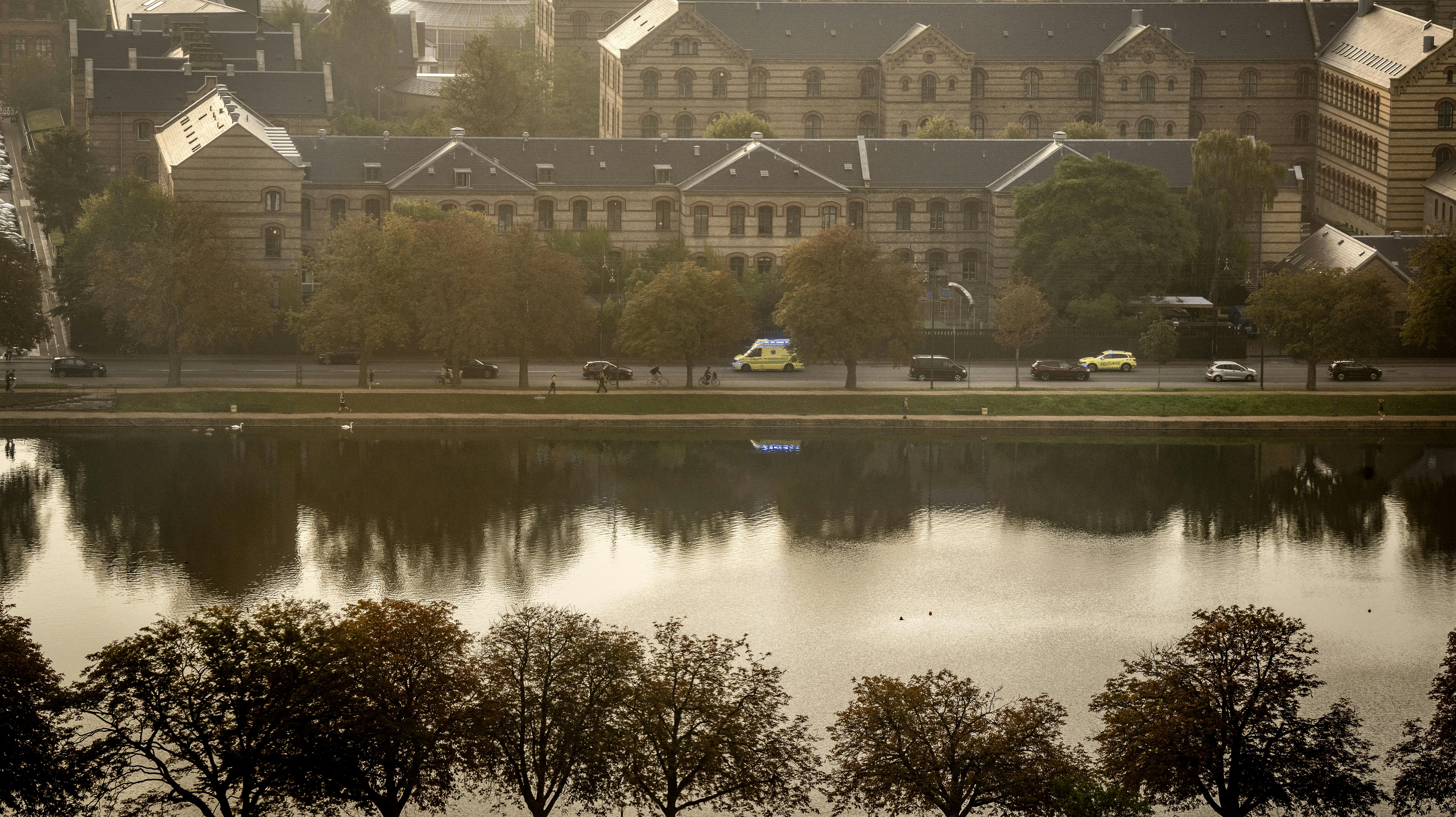 De studerende har taget plads foran Københavns Universitet (arkivfoto)