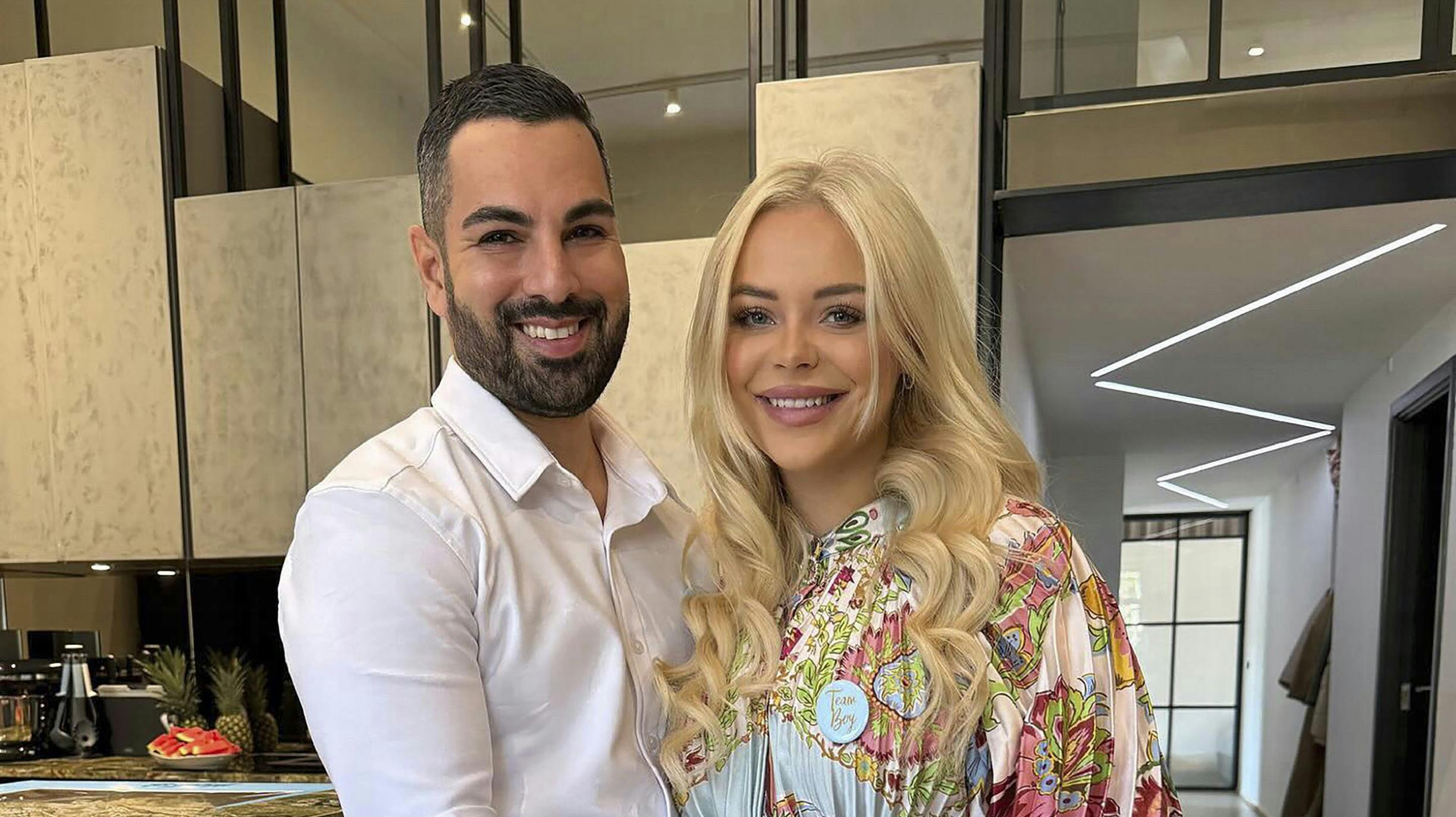 Senere på året bliver Mortada Haddad og Elvira Pitzner forældre til en pige.