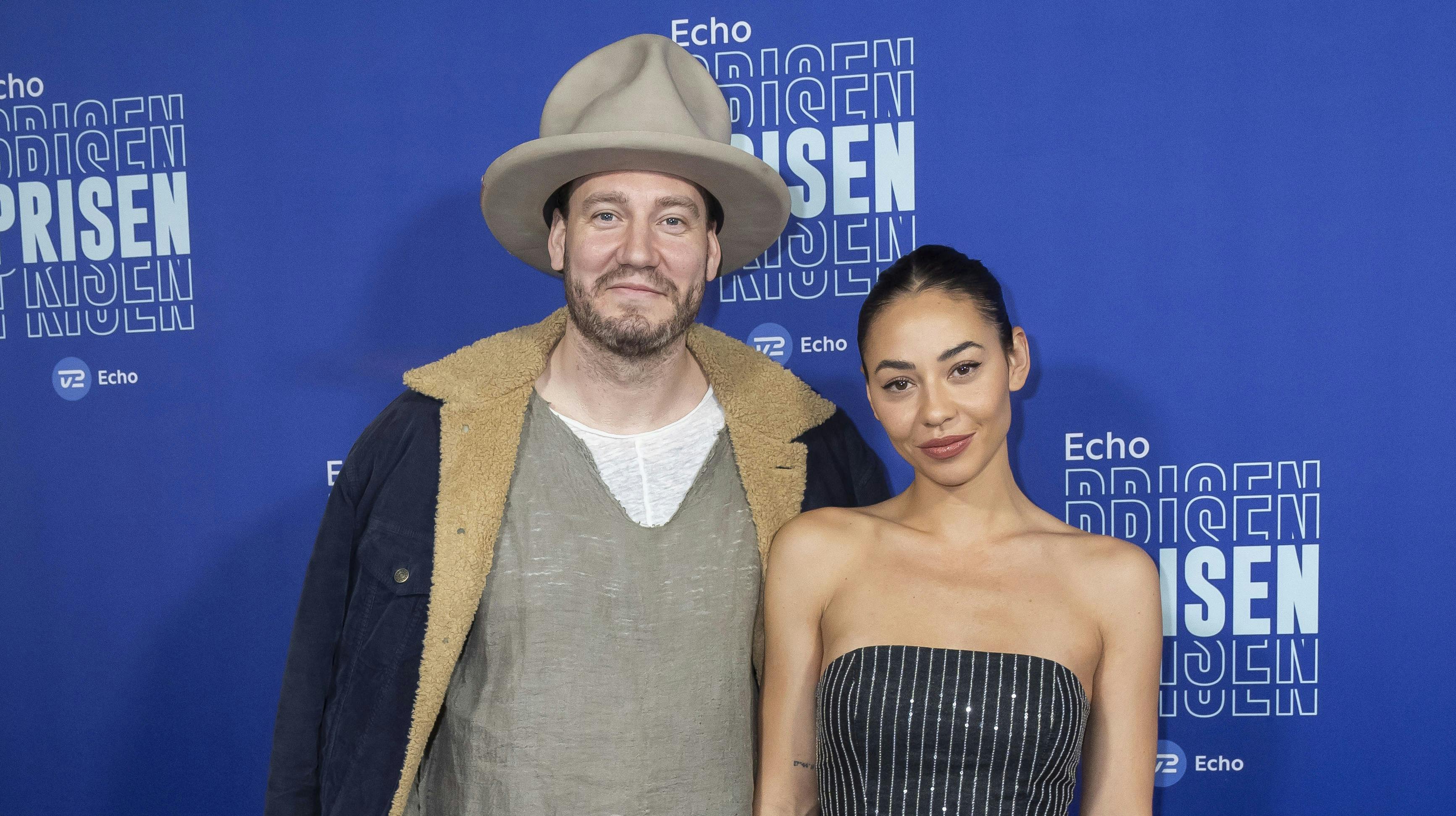 Nicklas Bendtner og Sus Wilkins har netop fejret månedsdag – men hvor mange måneder er det lige, de har været kærester?