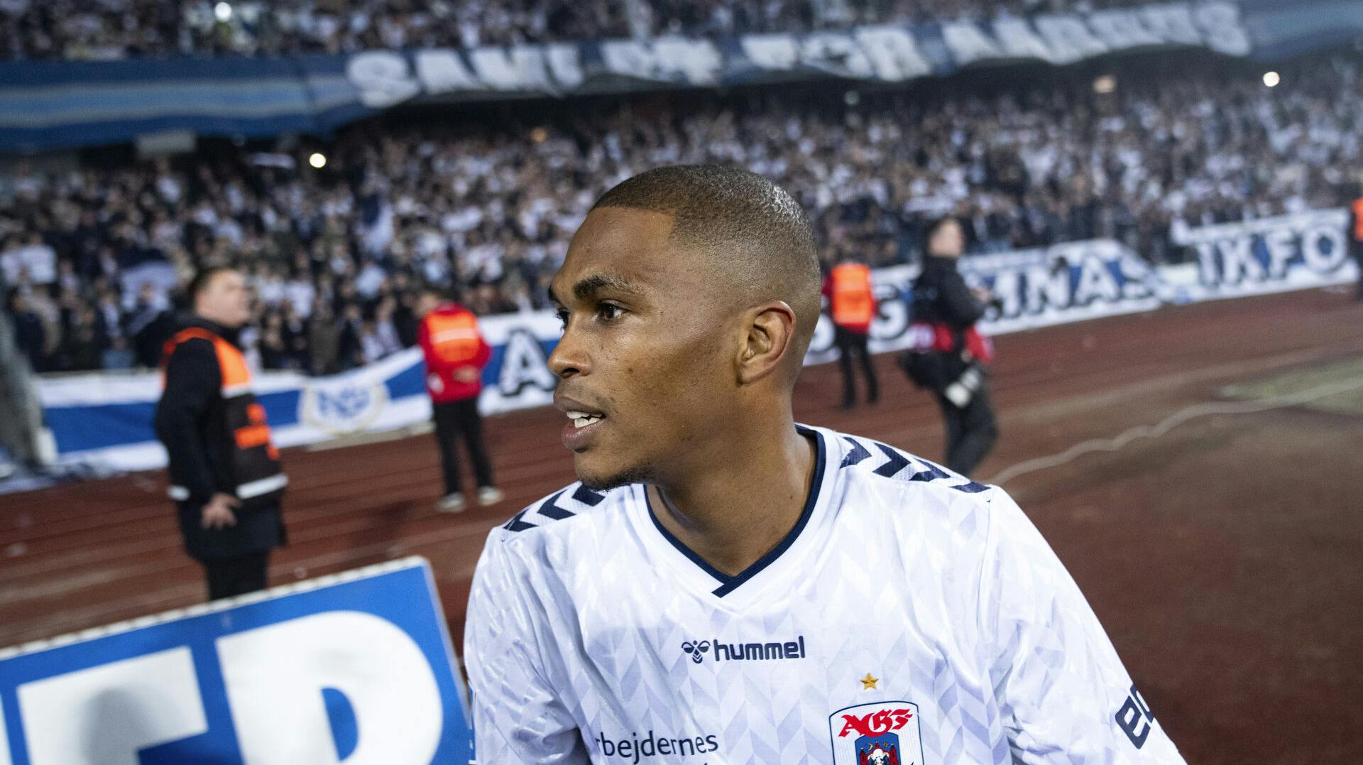 Med sin scoring til 1-0 sikrer Gift Links endegyldigt AGF en plads i Pokalfinalen under pokalsemifinale returkampen mellem AGF og FC Nordsjælland på Ceres Park i Aarhus 11. april 2024.. (Foto: Bo Amstrup/Ritzau Scanpix)