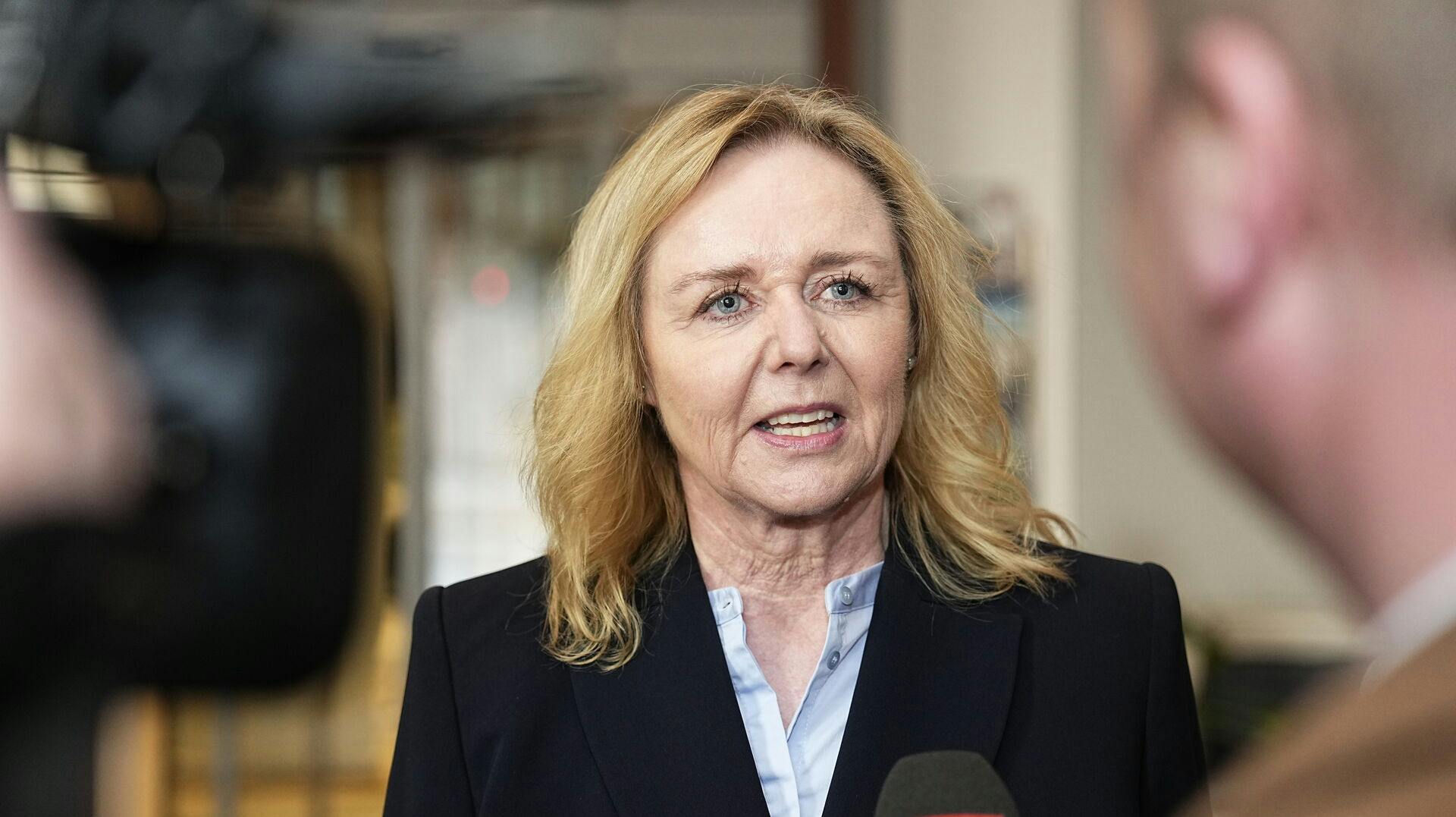 Folk er begyndt at sende nogle ting i Mona Juuls indbakke, som de ikke plejer.