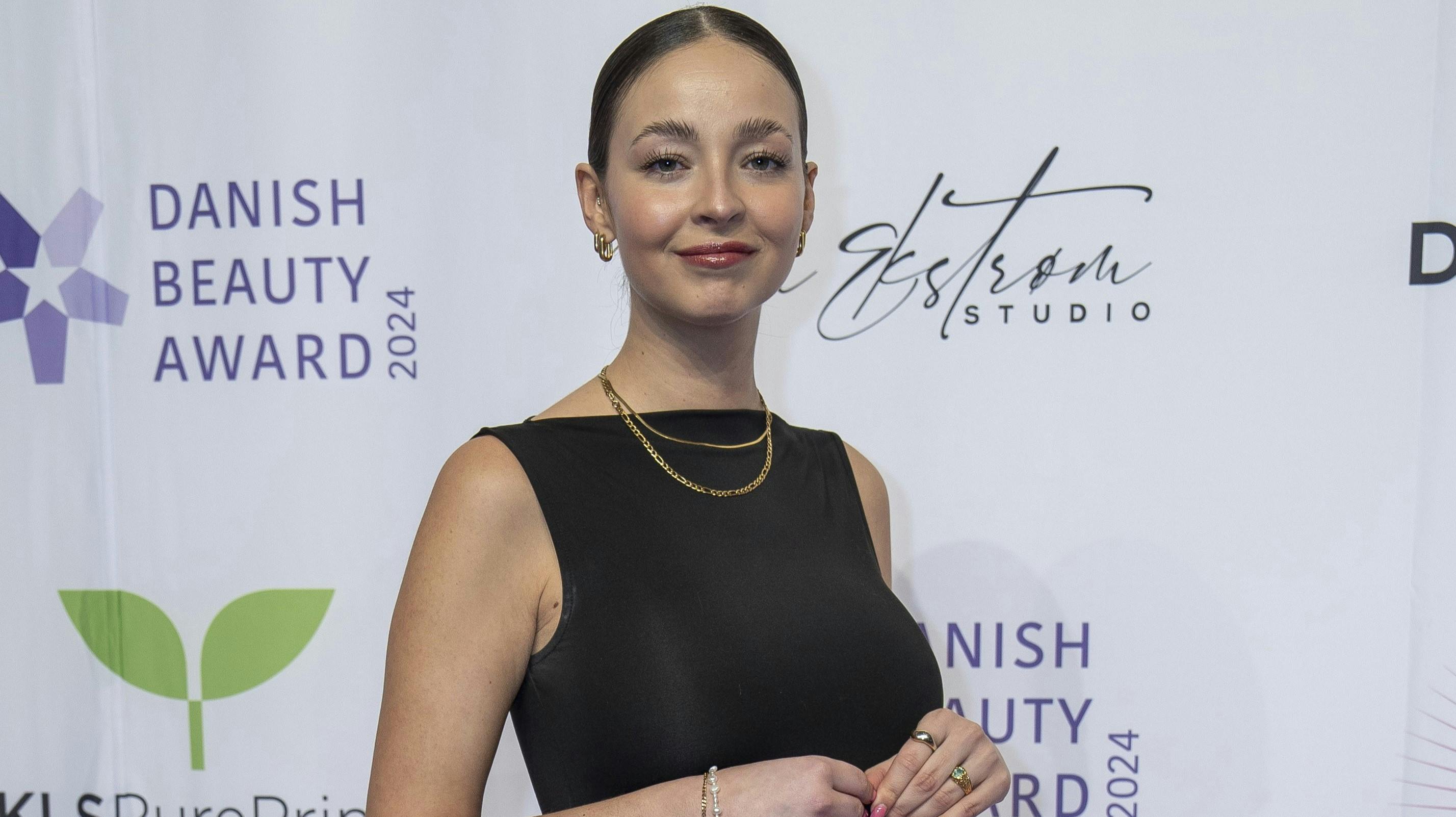 Der er jubel hjemme hos Julie Kriegler og kæresten Daniel for tiden. Daniels andelslejlighed er nemlig blevet solgt.