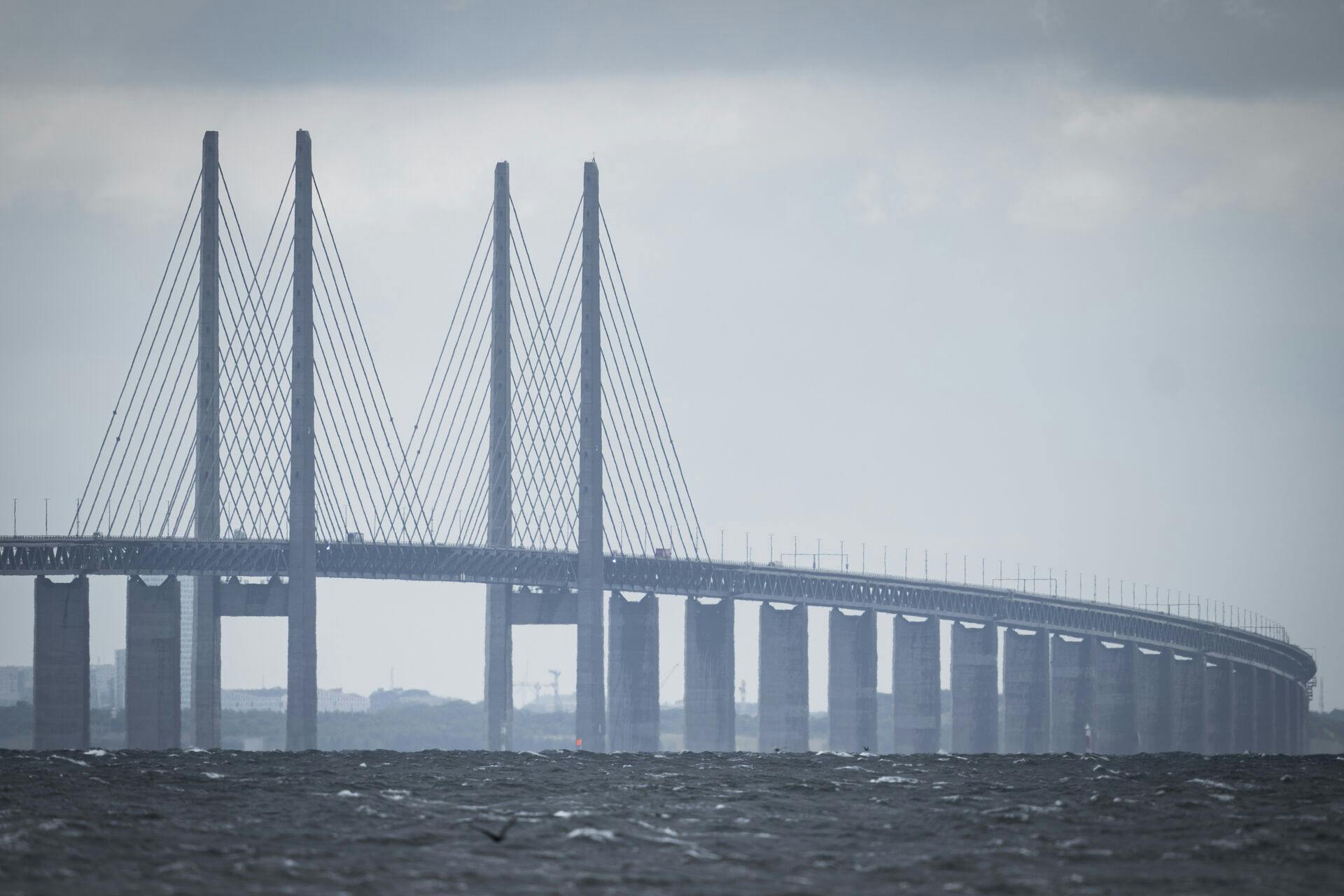 Øresundsbroen er onsdag eftermiddag lukket i retning mod Danmark som følge af en særlig politiindsats fra svensk politi.