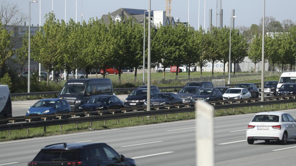 Ikke lige det feriesyn man har lyst til på vej mod sommerhuset.