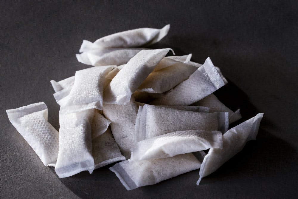 Det anslås, at mere end fem millioner nikotinposer hvert år ender i naturen og det offentlige rum. (Arkivfoto). 