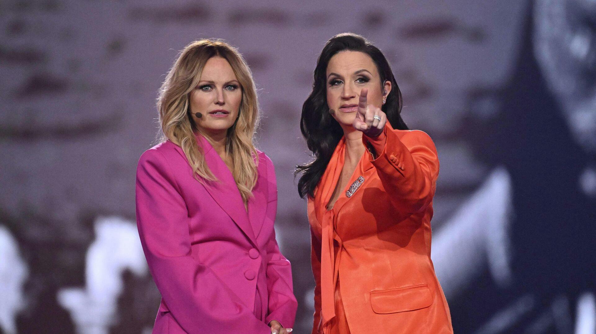 Værterne ved årets Eurovision.