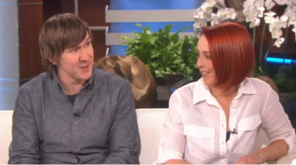 Keir Johnston og Grace Johnston på besøg i "The Ellen DeGeneres Show" i 2015.&nbsp;