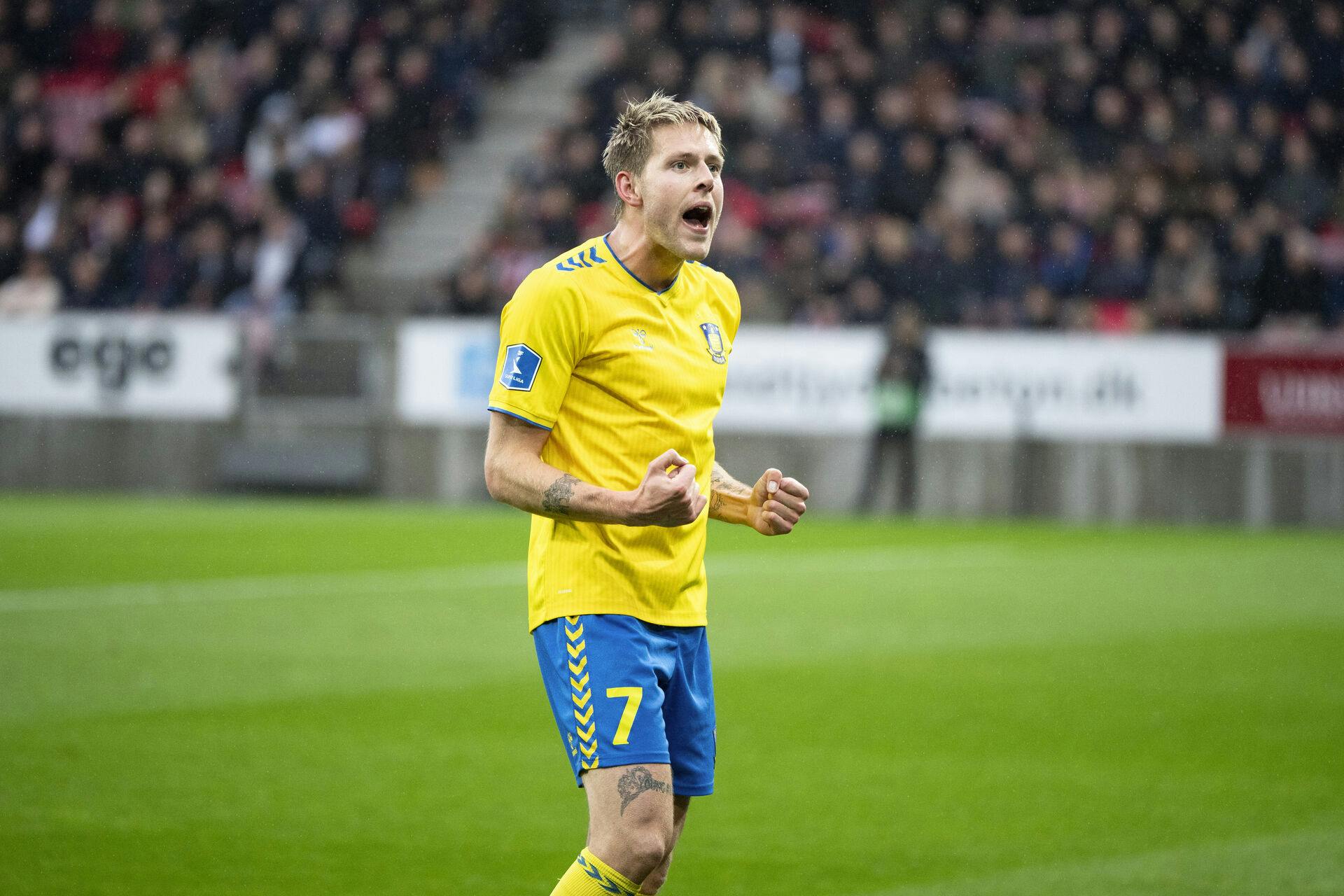 Brøndbys Nicilai Vallys reagerer, efter han har udlignet til 1-1 under superligakampen mellem FC Midtjylland og Brøndby IF på MCH Arena i Herning søndag den 5. maj 2024.. (Foto: Bo Amstrup/Ritzau Scanpix)