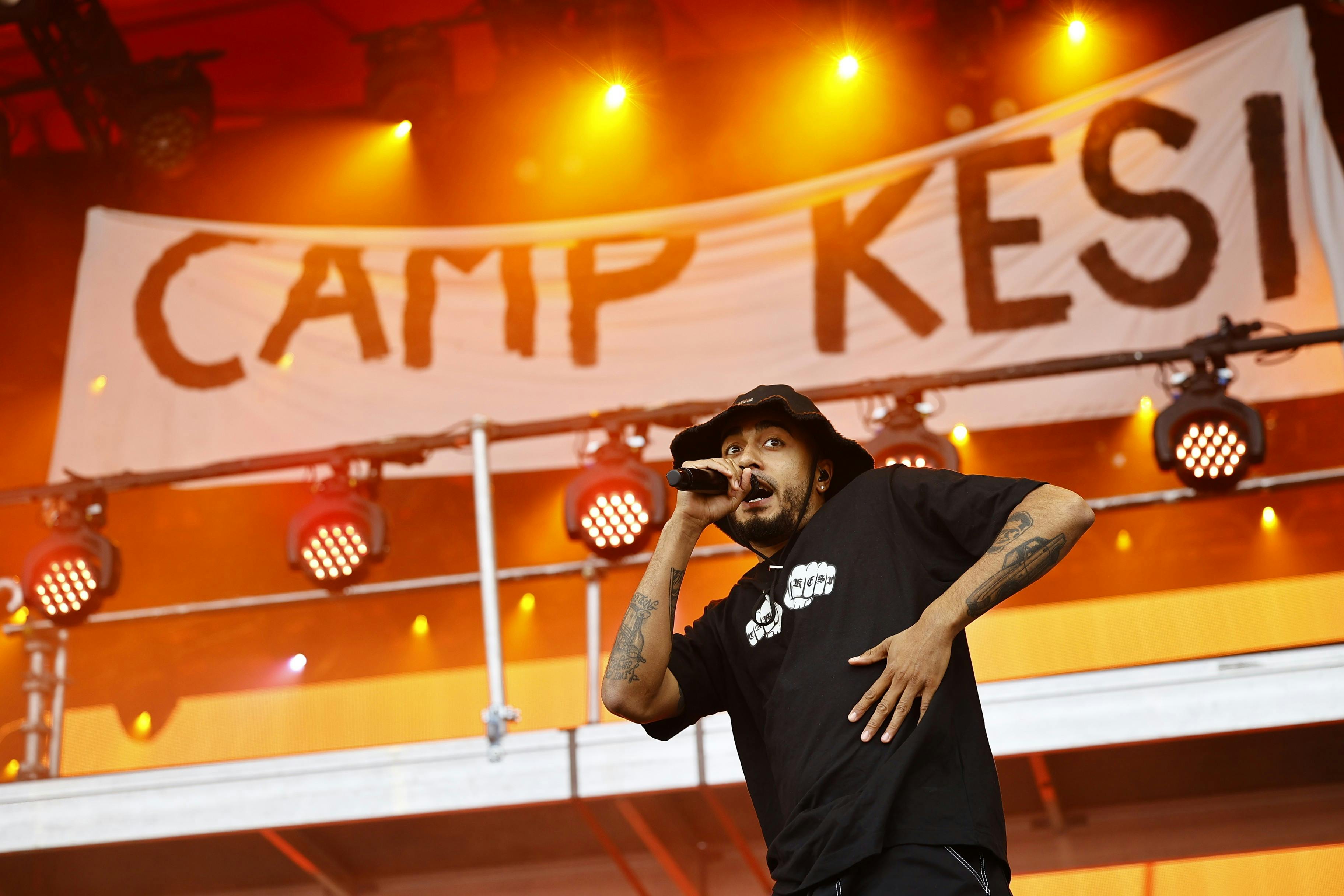 Kesi stod for en af de største fester på Orange Scene sidste år på Roskilde Festival. Nu advarer politiet om billetsvindel op til årets festivalsæson.