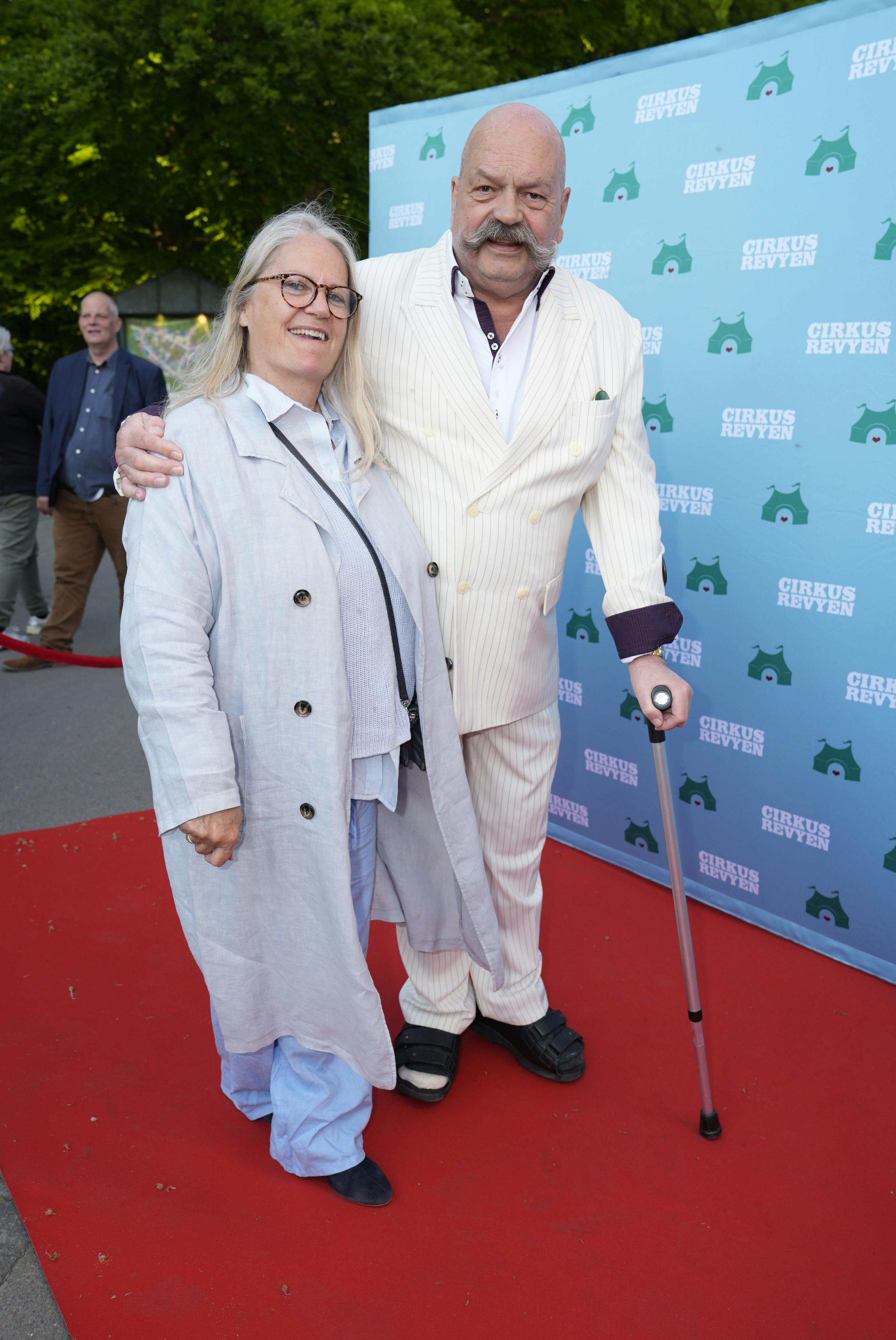 Revykongen Flemming Krøll med sin kone Birthe&nbsp;