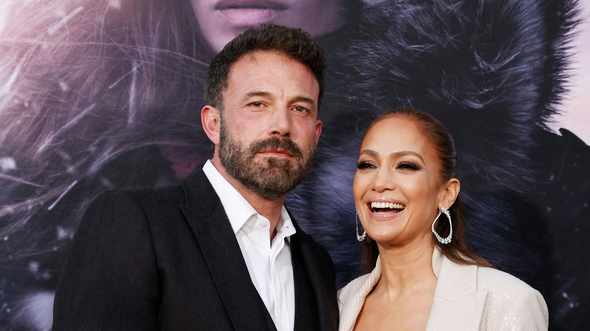 Rygterne har svirret om en mulig "Bennifer"-skilsmisse. Midt i stormen viser både Jennifer Lopez og Ben Affleck sig frem i offentligheden med deres vielsesring på fingeren.
