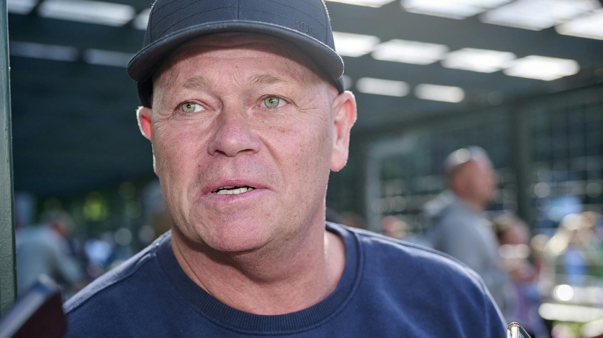 54-årige Stig Tøfting var anklaget for en voldsepisode i Vejle i august – nu er han pure frifundet.
