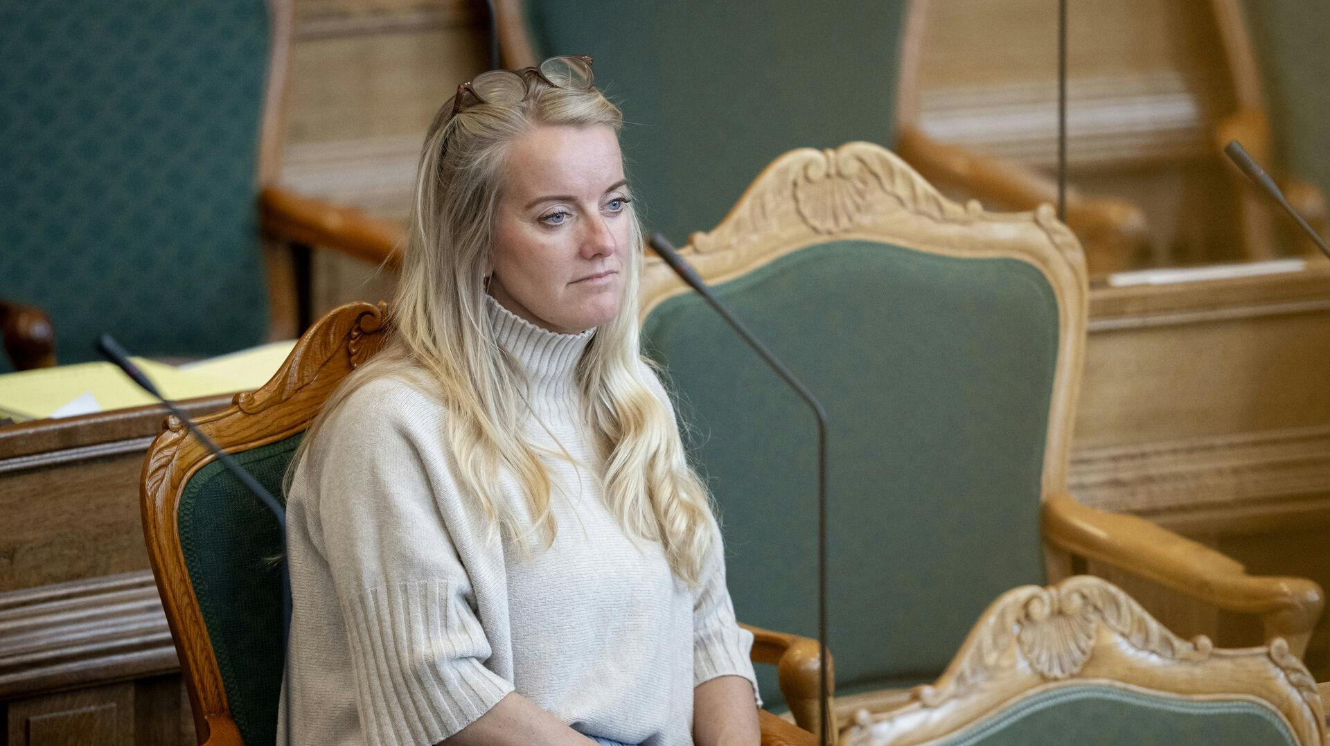 Pernille Vermund (LA) under møde i Folketingssalen med udvidet spørgetime med statsministeren på Christiansborg, tirsdag den 23. april 2024.. (Foto: Mads Claus Rasmussen/Ritzau Scanpix)