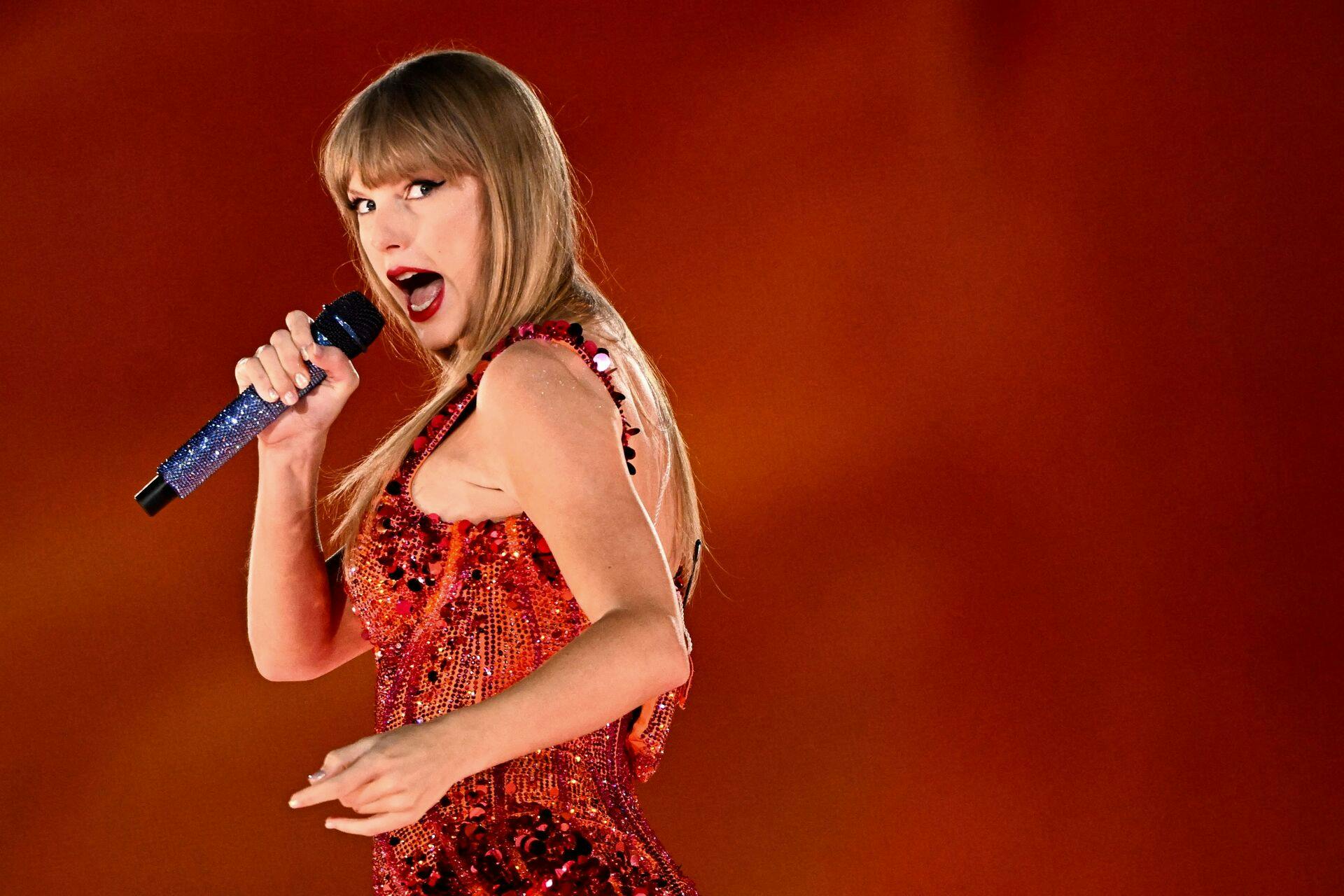 Den svenske hovedstad byder Taylor Swift velkommen på den helt store måde.