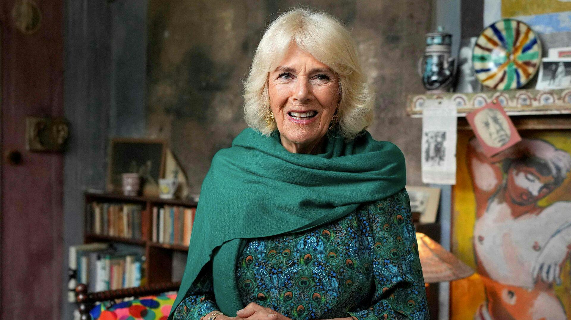 Den britiske dronning Camilla vil ikke længere bruge pengene på pels.