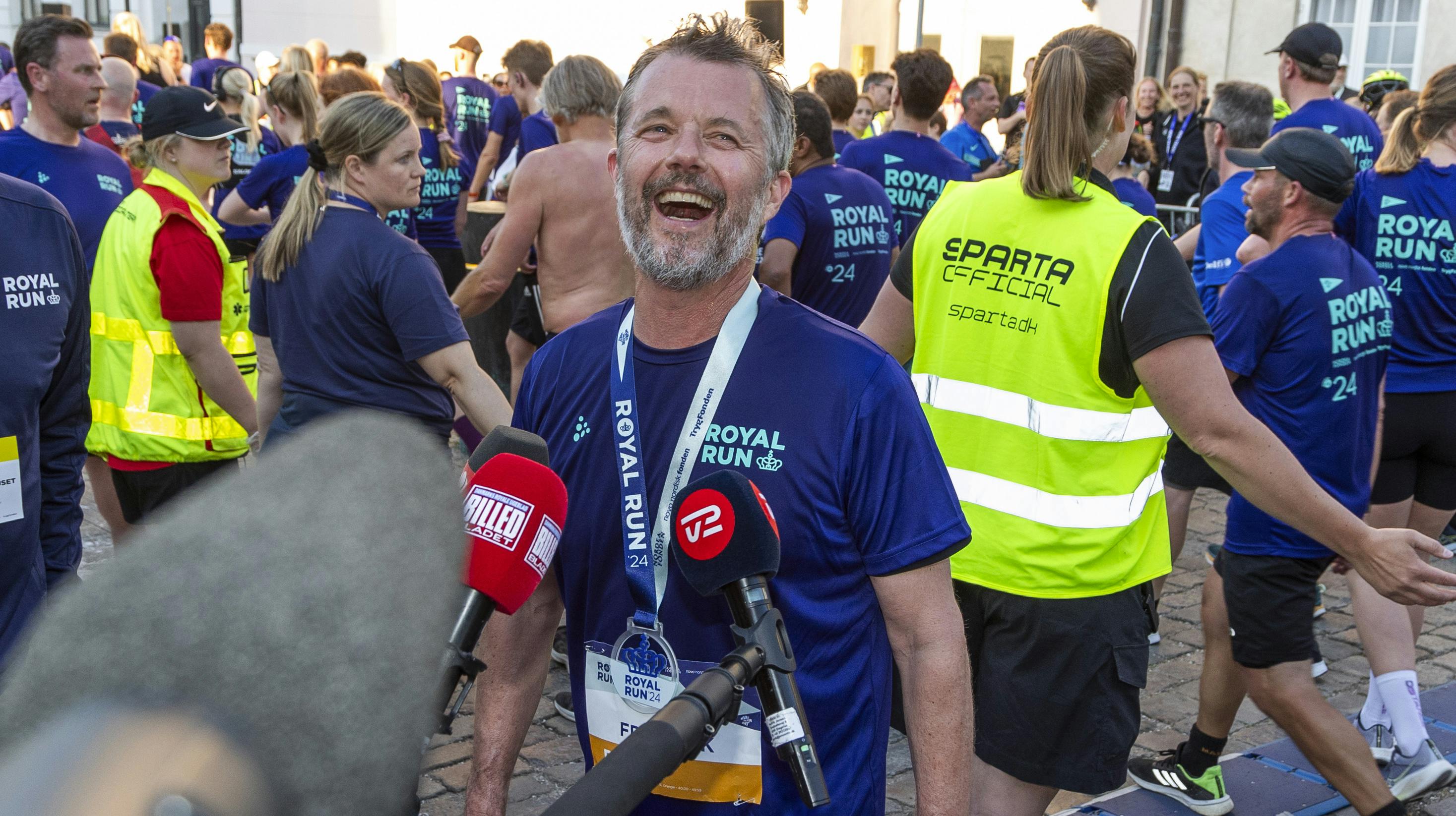 Kong Frederik var i højt humør - og med god grund. Igen i år var Royal Run populært.