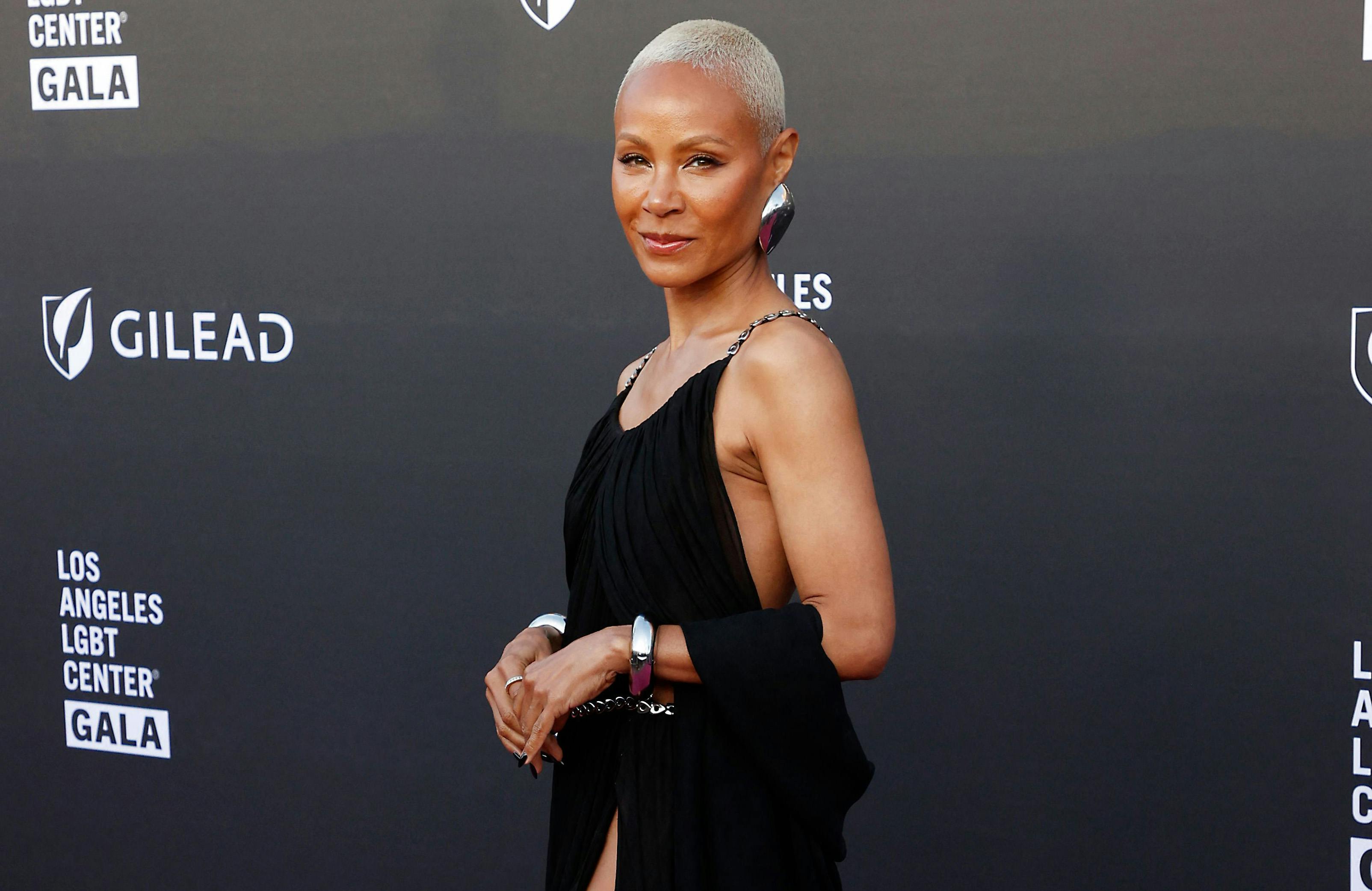 Jada Pinkett Smith havde gravet dybt i garderoben, da hun lørdag var til fest. 
