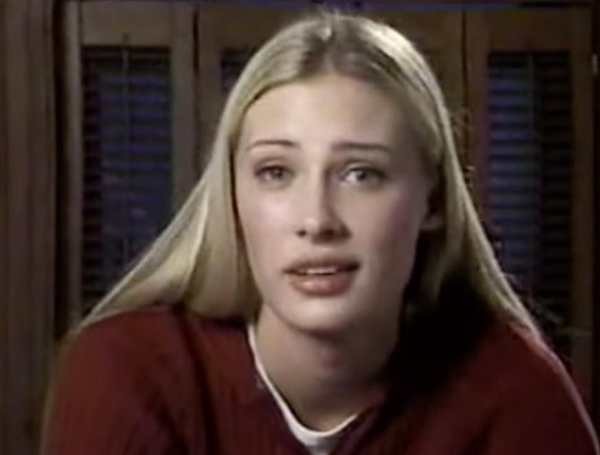 Ifølge Crystal McKinney tvang Diddy hende til oralsex i 2003.